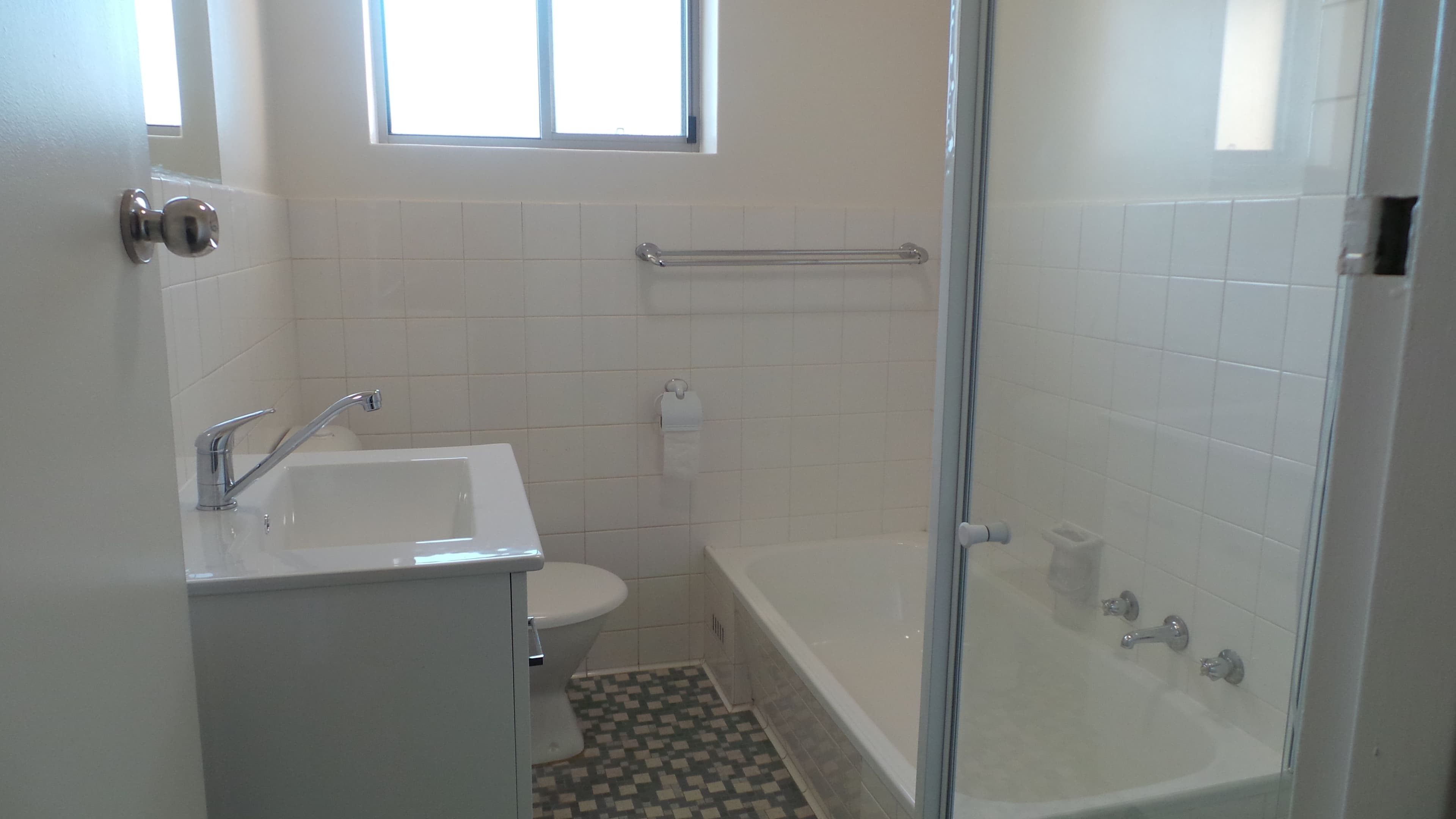 7/12 Broadway, Glenelg SA 5045, Glenelg - Thumbnail 4