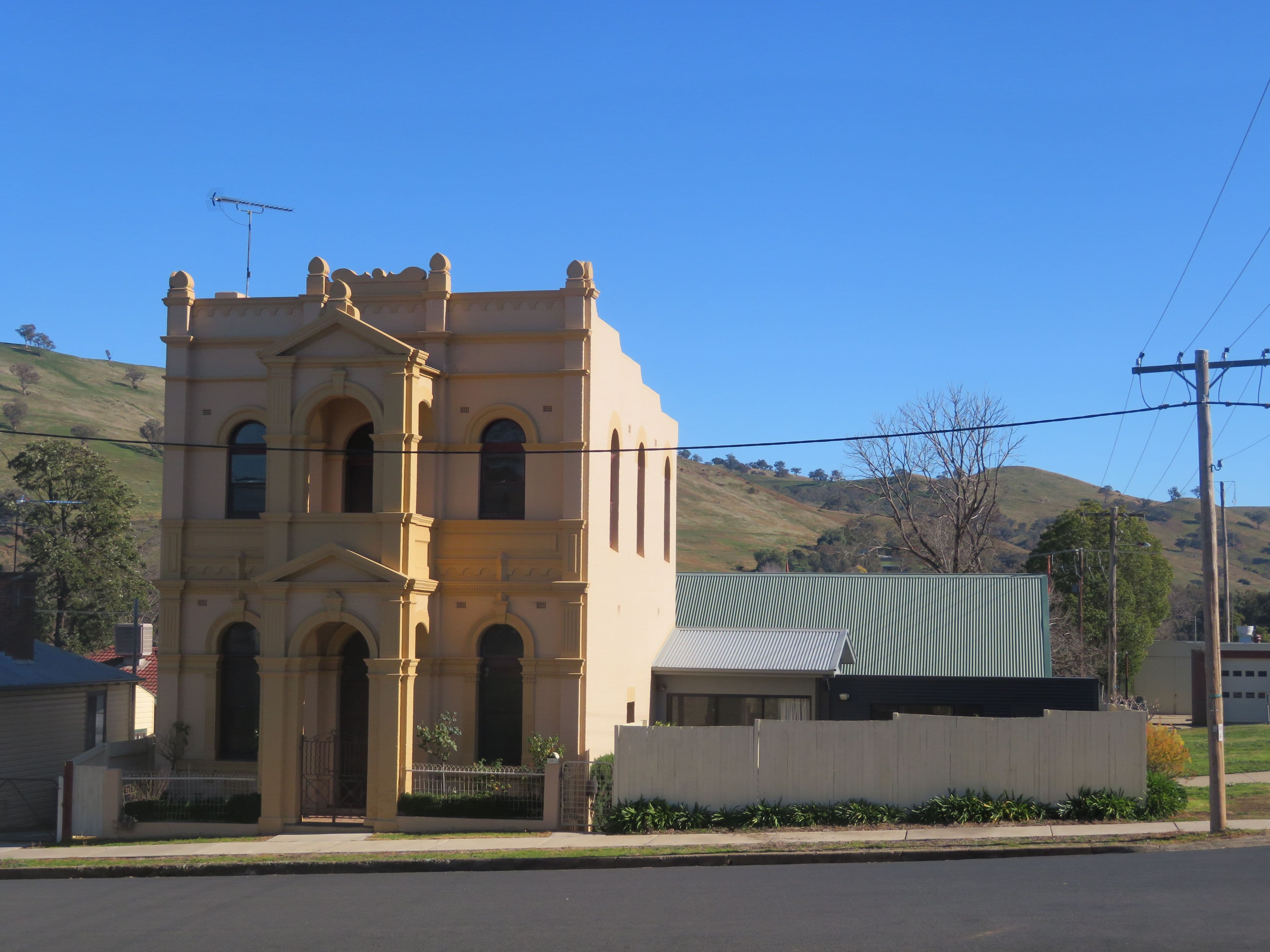 16 Kitchener Street, Gundagai NSW 2722, Gundagai - Image 1