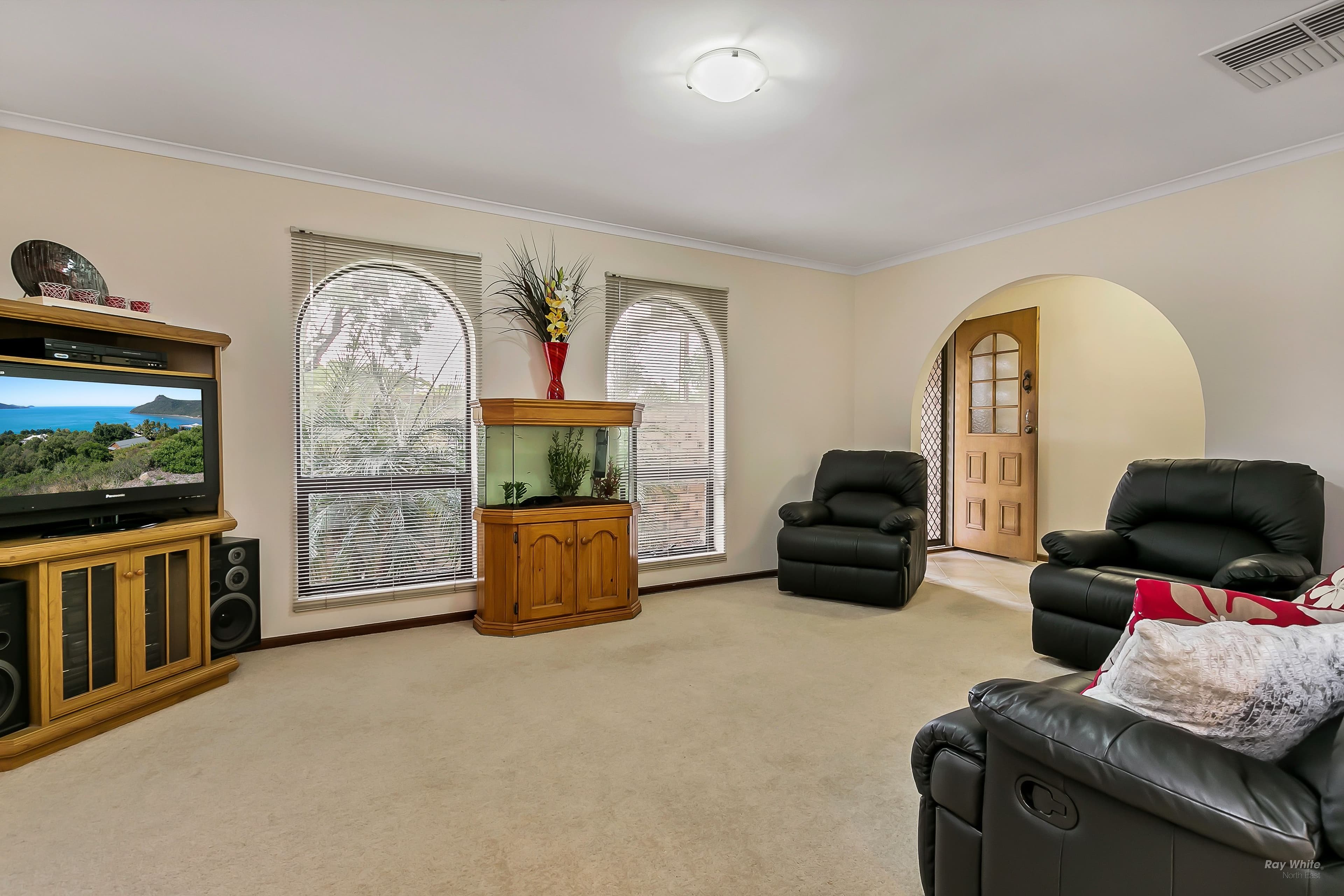 54 Brougham Drive, Valley View SA 5093, Valley View - Thumbnail 2