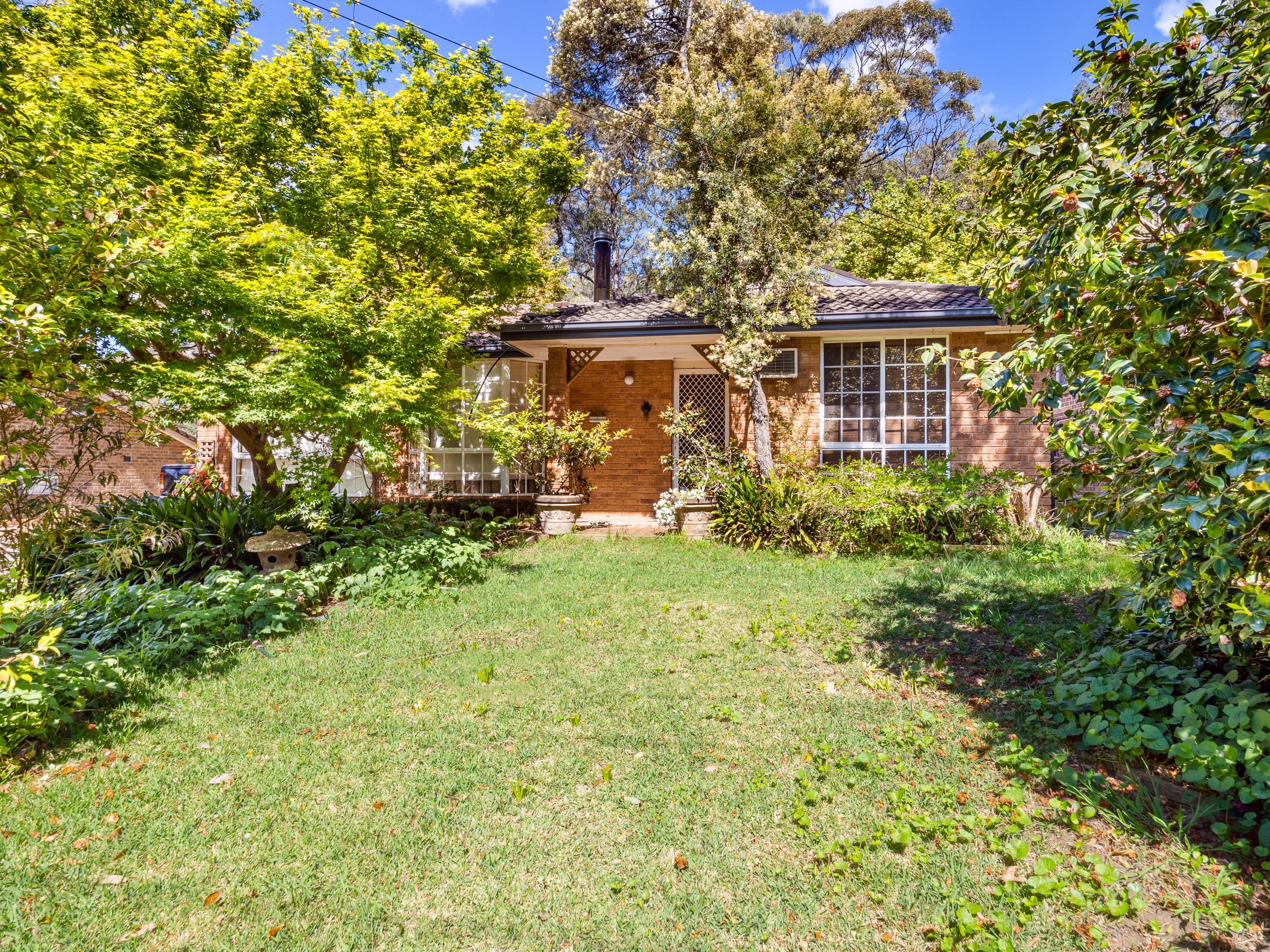 232 Lieutenant Bowen Drive, Bowen Mountain - Image 1