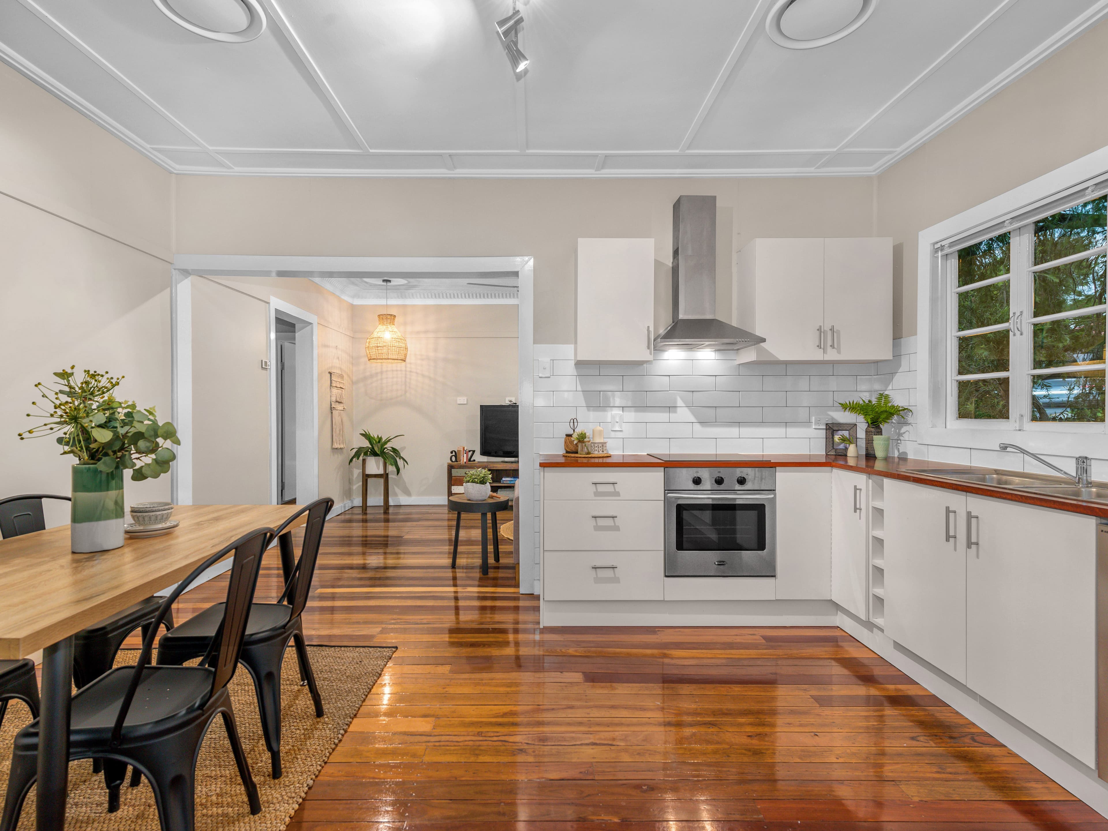 39 White Street, Wavell Heights QLD 4012, Wavell Heights - Thumbnail 2
