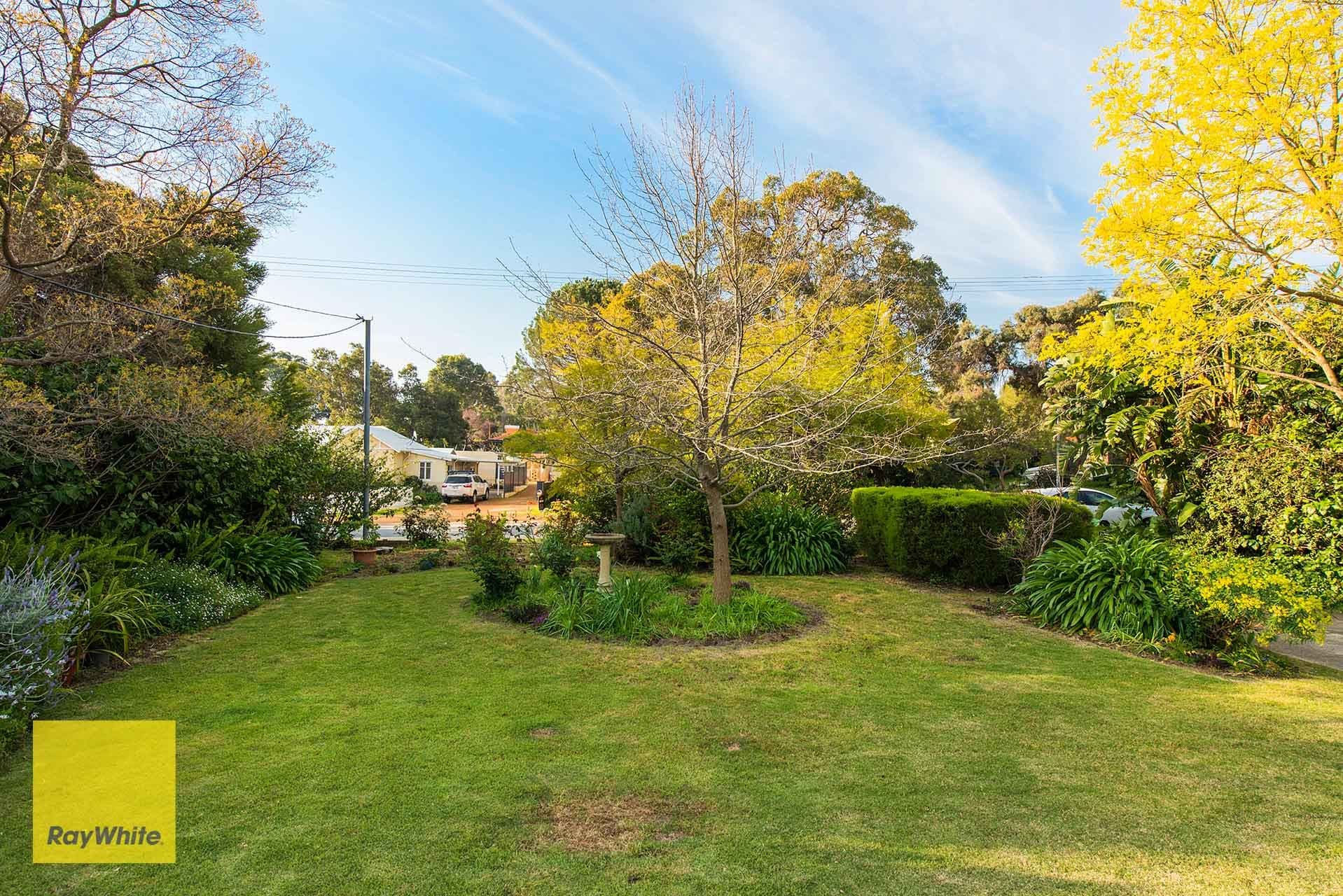 11 Traylen Road, Kalamunda WA 6076, Kalamunda - Thumbnail 2