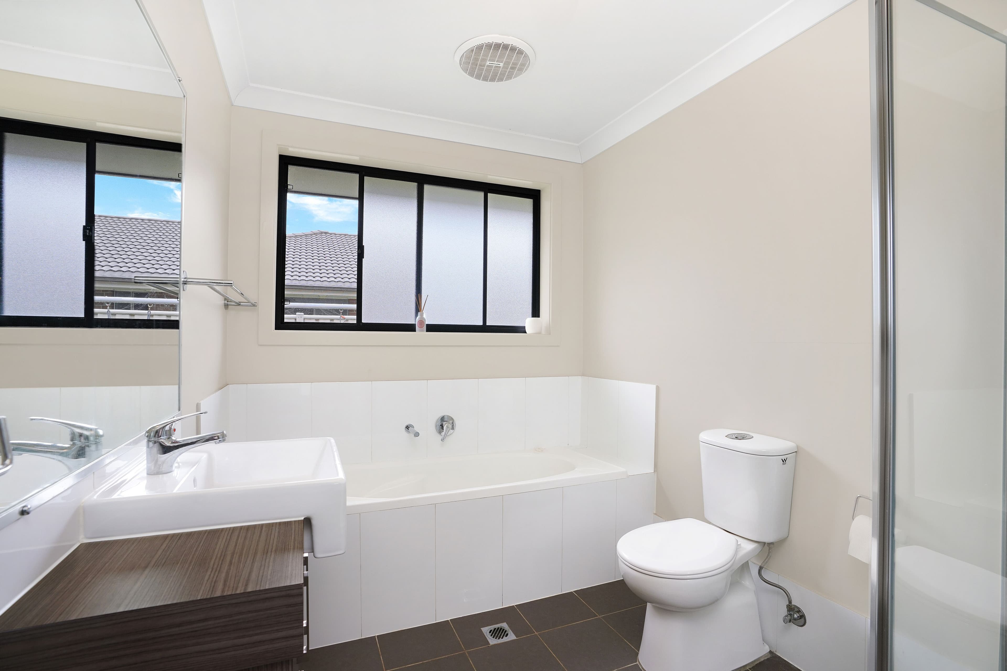42 De L'Isle Drive, Wyong NSW 2259, Wyong - Thumbnail 5