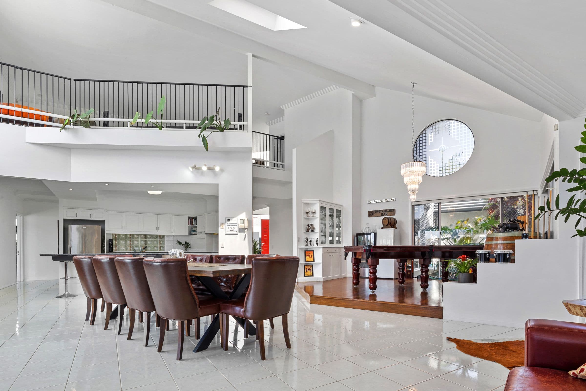 4 Sundance Way, Runaway Bay QLD 4216, Runaway Bay - Thumbnail 3