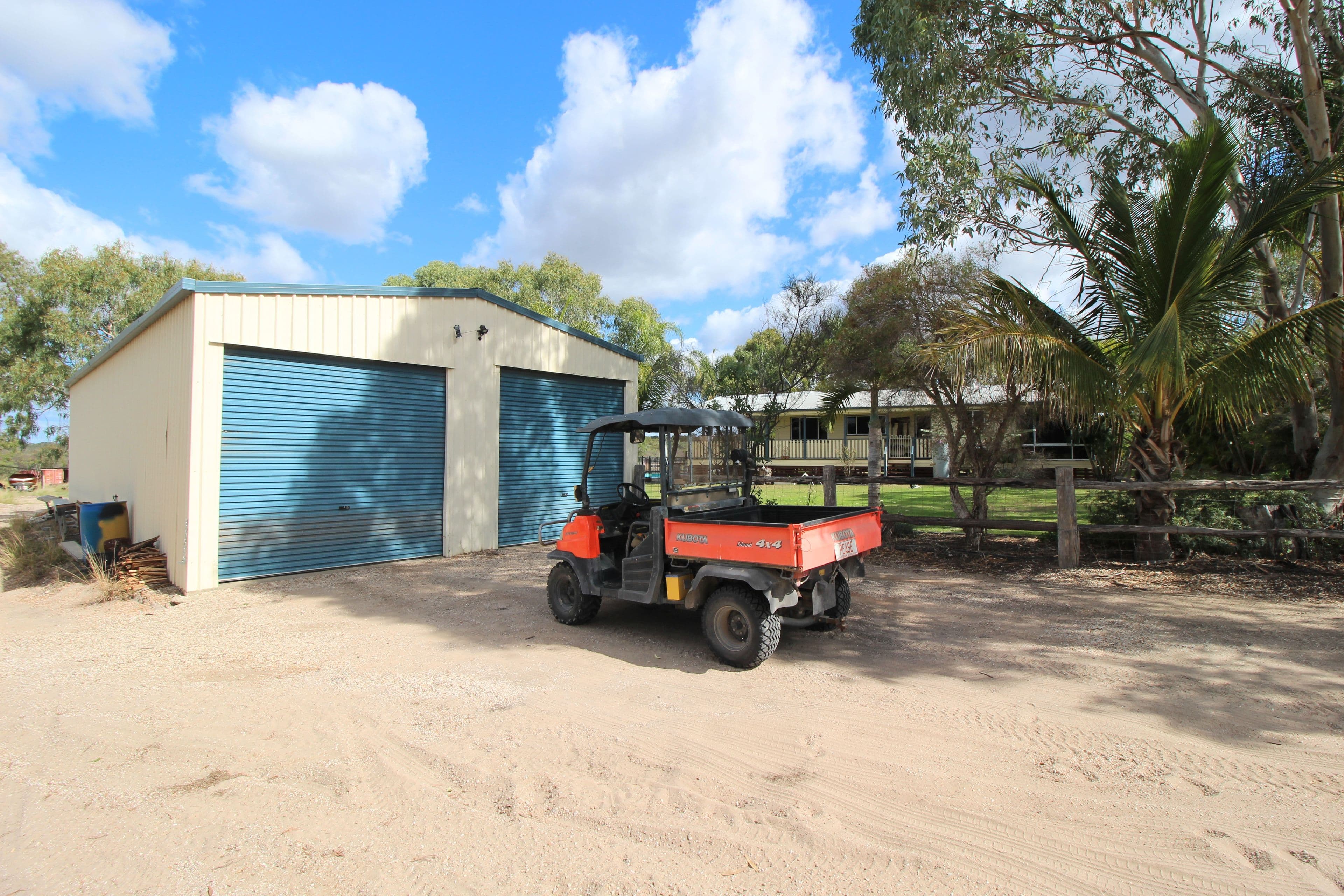 1033 Selma Road, Emerald QLD 4720, Emerald - Thumbnail 4