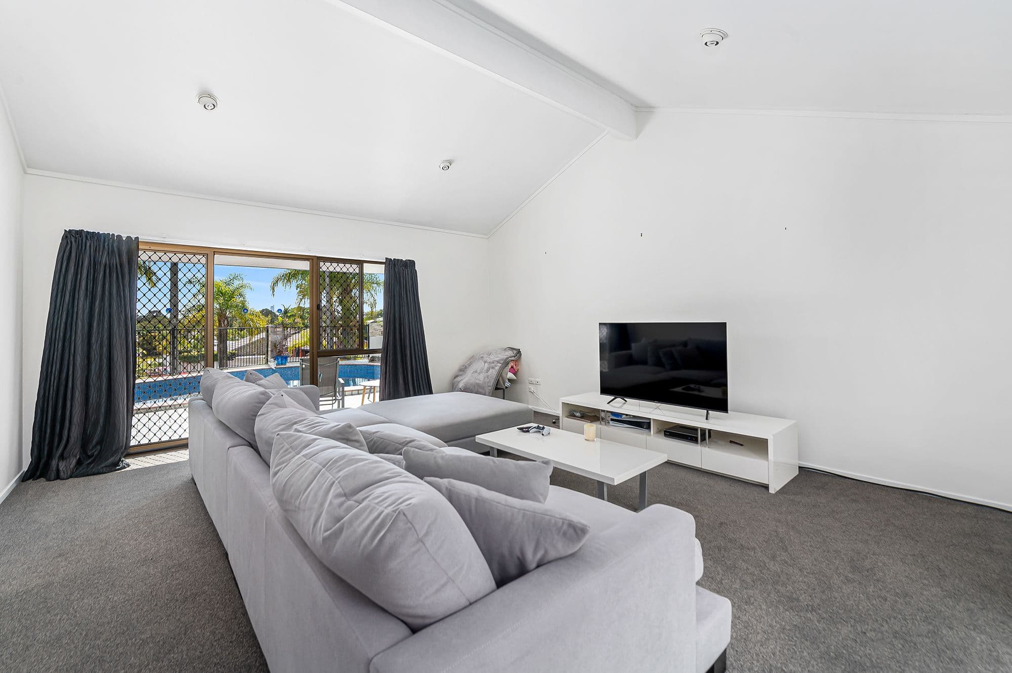 9 Carlingford Place, Robina QLD 4226, Robina - Thumbnail 2