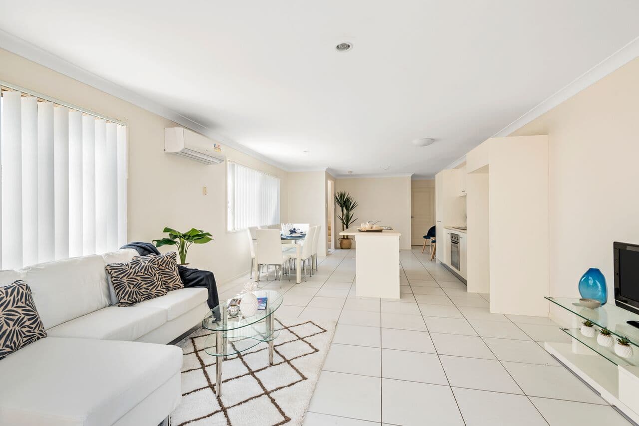16 Bellagio Crescent, Coomera QLD 4209, Coomera - Thumbnail 5