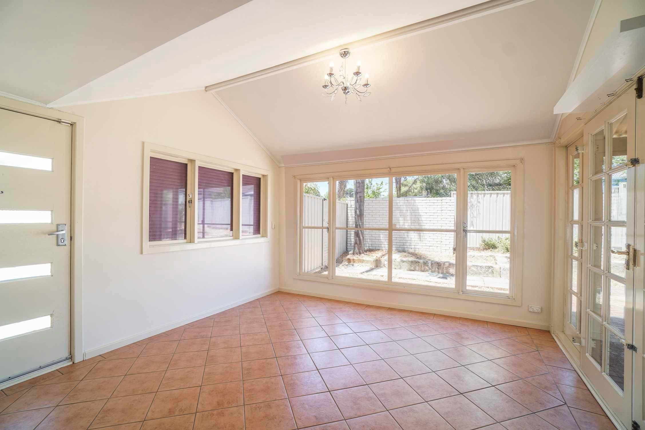 96 Hardey Road, Belmont WA 6104, Belmont - Thumbnail 2