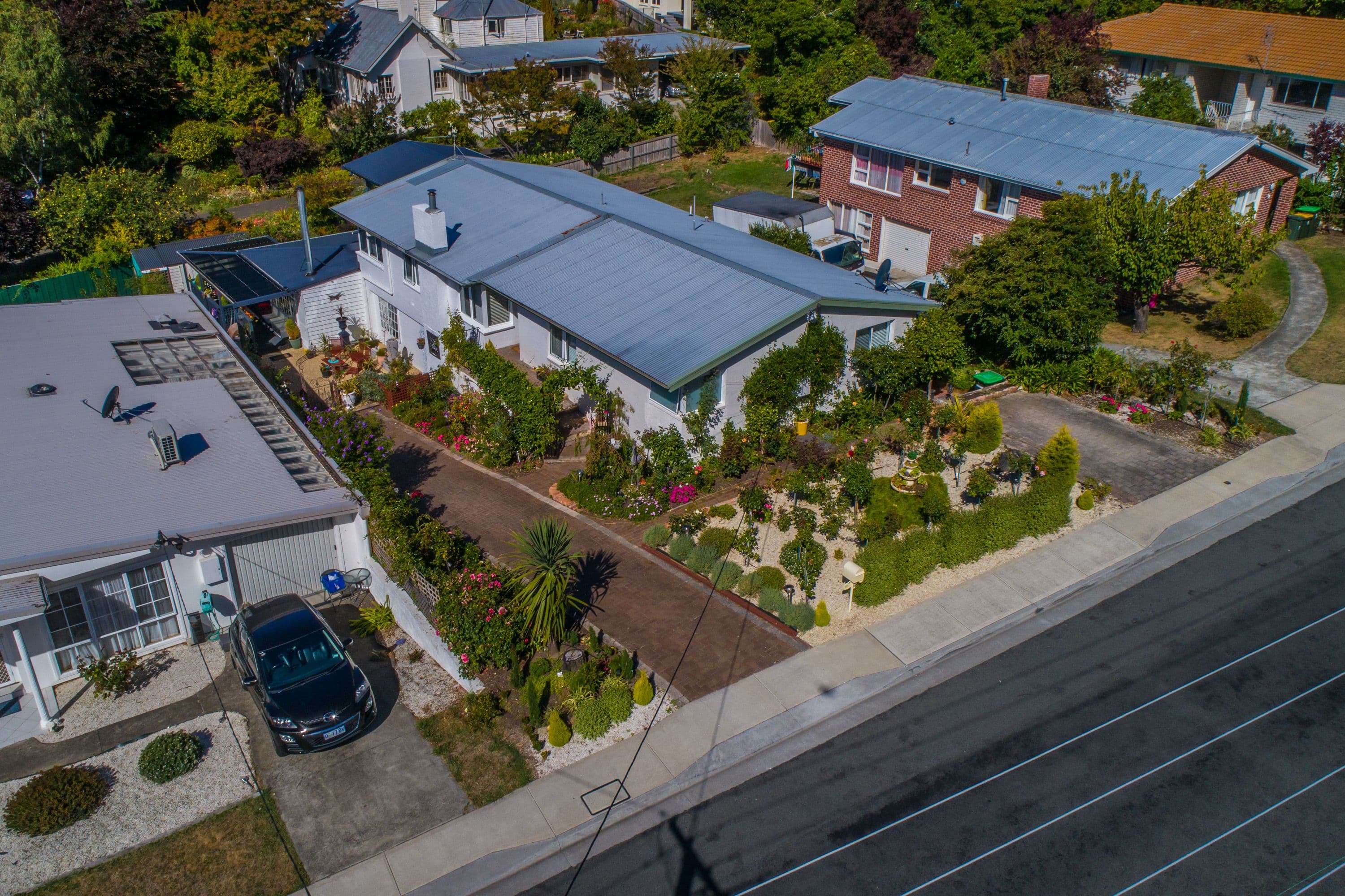 10 Lauramont Avenue, Sandy Bay TAS 7005, Sandy Bay - Thumbnail 2
