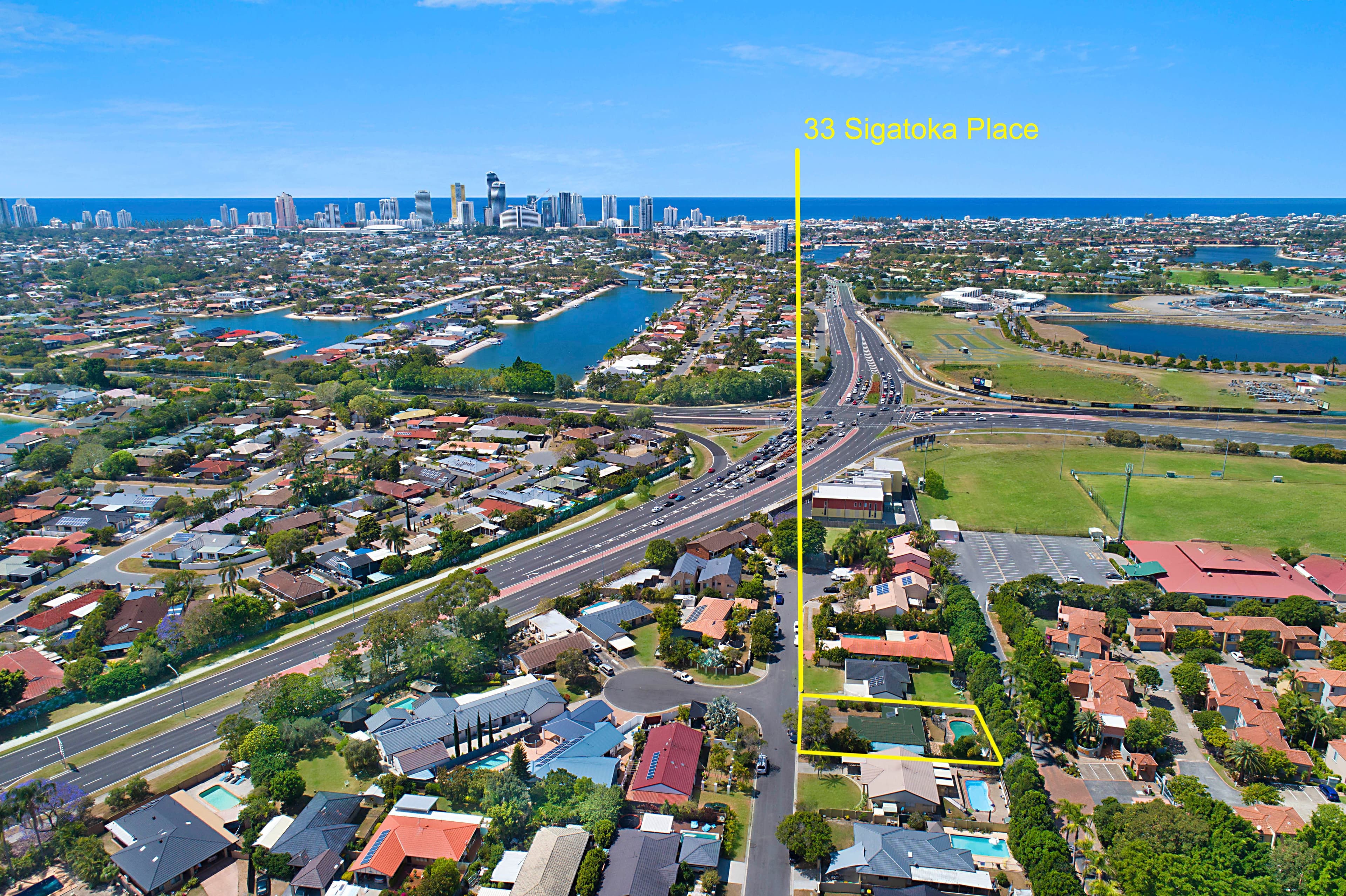 33 Sigatoka Place, Clear Island Waters QLD 4226, Clear Island Waters - Thumbnail 2