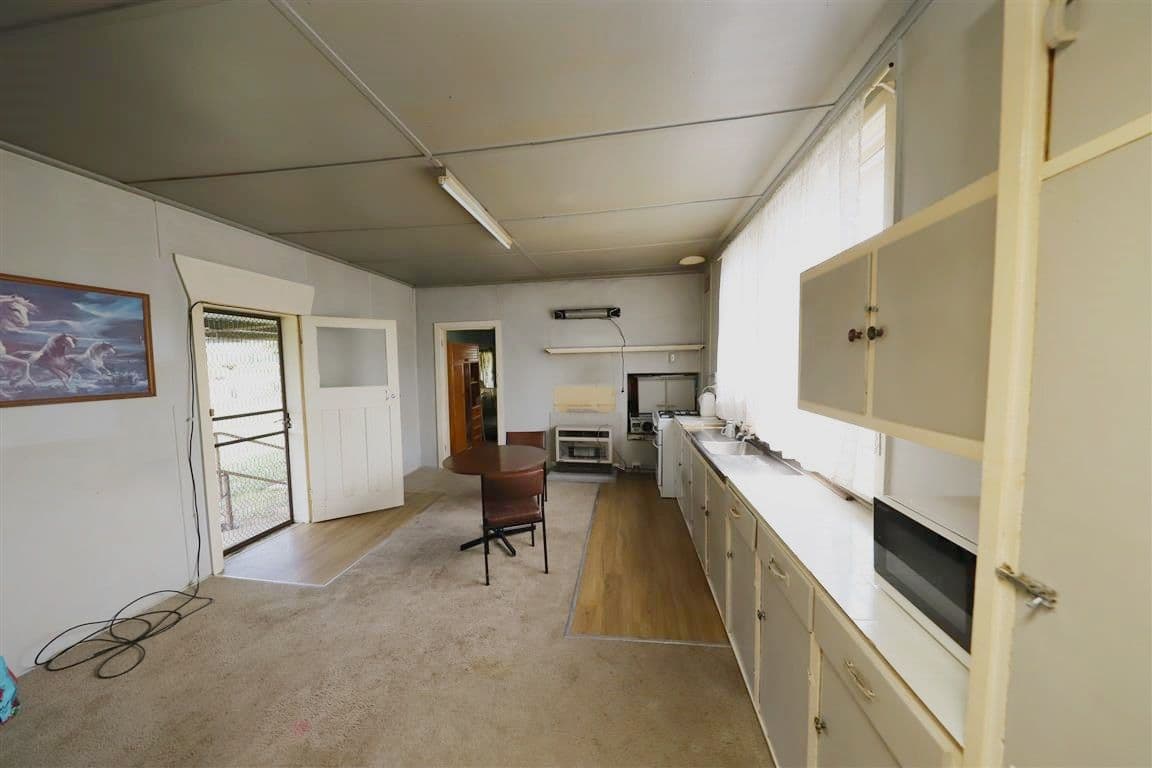 27 Lambie Street, Tumut NSW 2720, Tumut - Thumbnail 4
