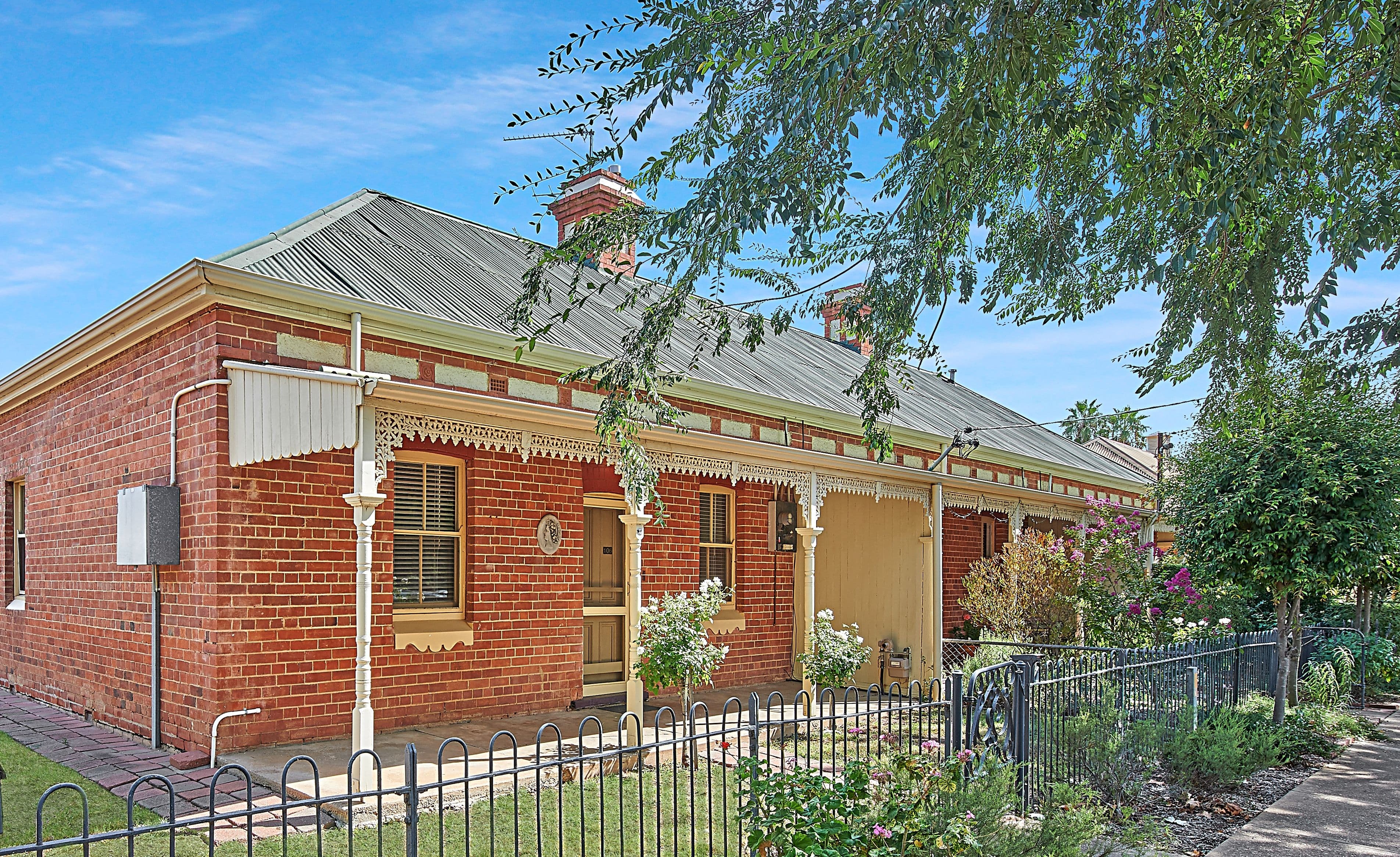 106 Tompson Street, Wagga Wagga - Image 1