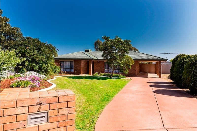 7 Seville Court, Craigmore SA 5114, Craigmore - Image 1
