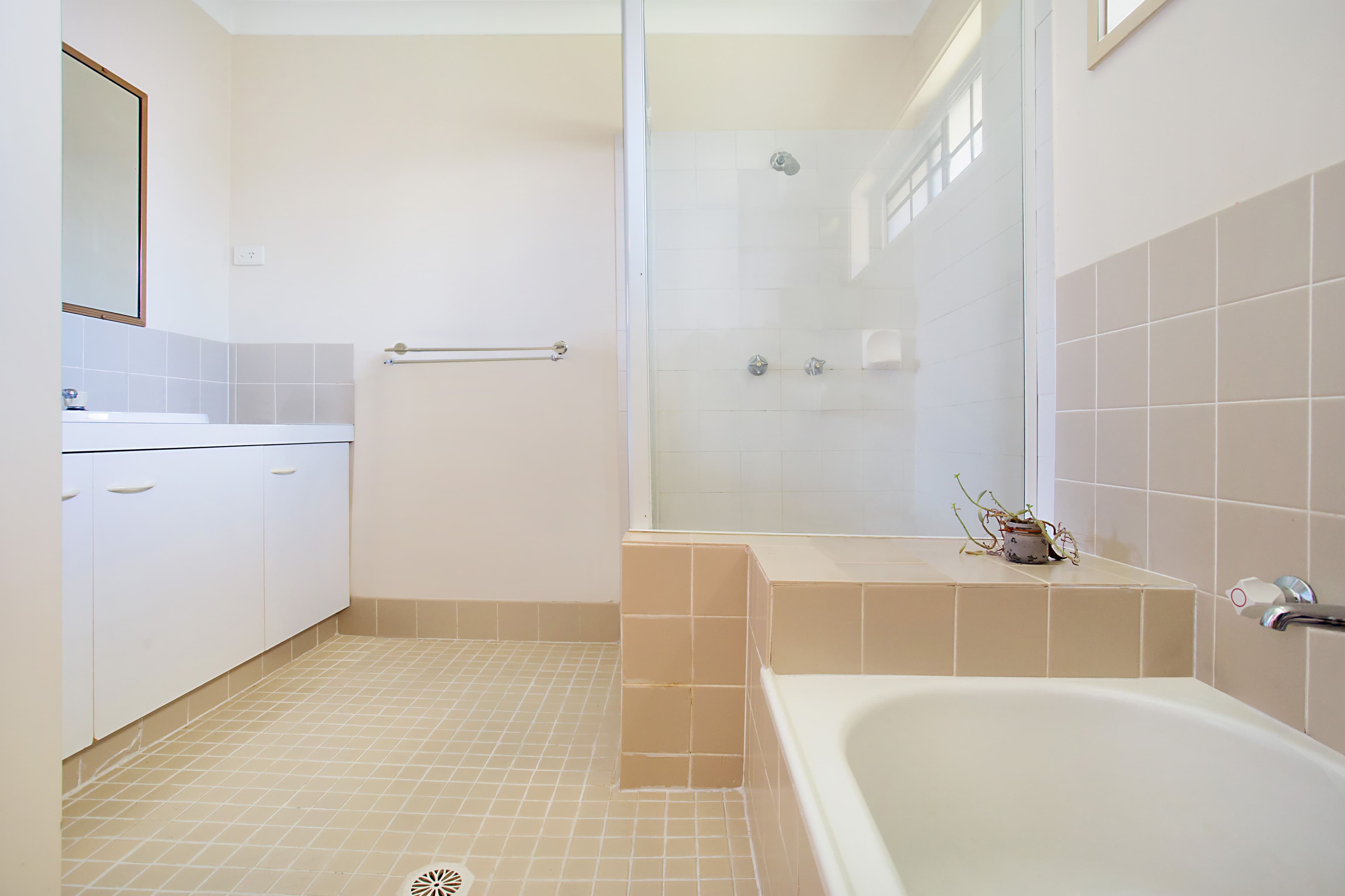 12 Landau Court, Miami QLD 4220, Miami - Thumbnail 7