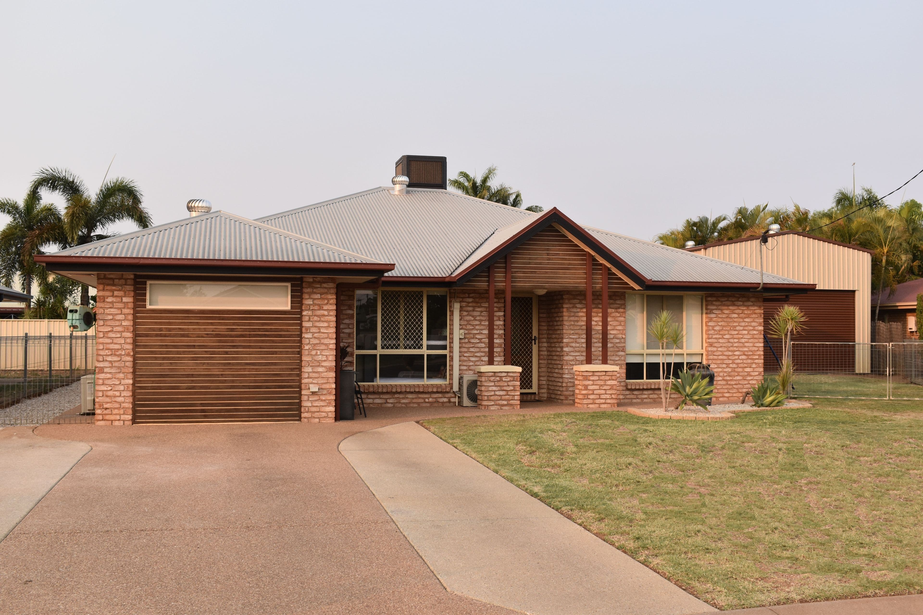 3 Kaitlyn Place, Emerald QLD 4720, Emerald - Thumbnail 2