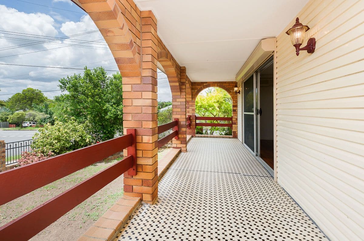61 Hillgrove Street, Upper Mount Gravatt QLD 4122, Upper Mount Gravatt - Thumbnail 2