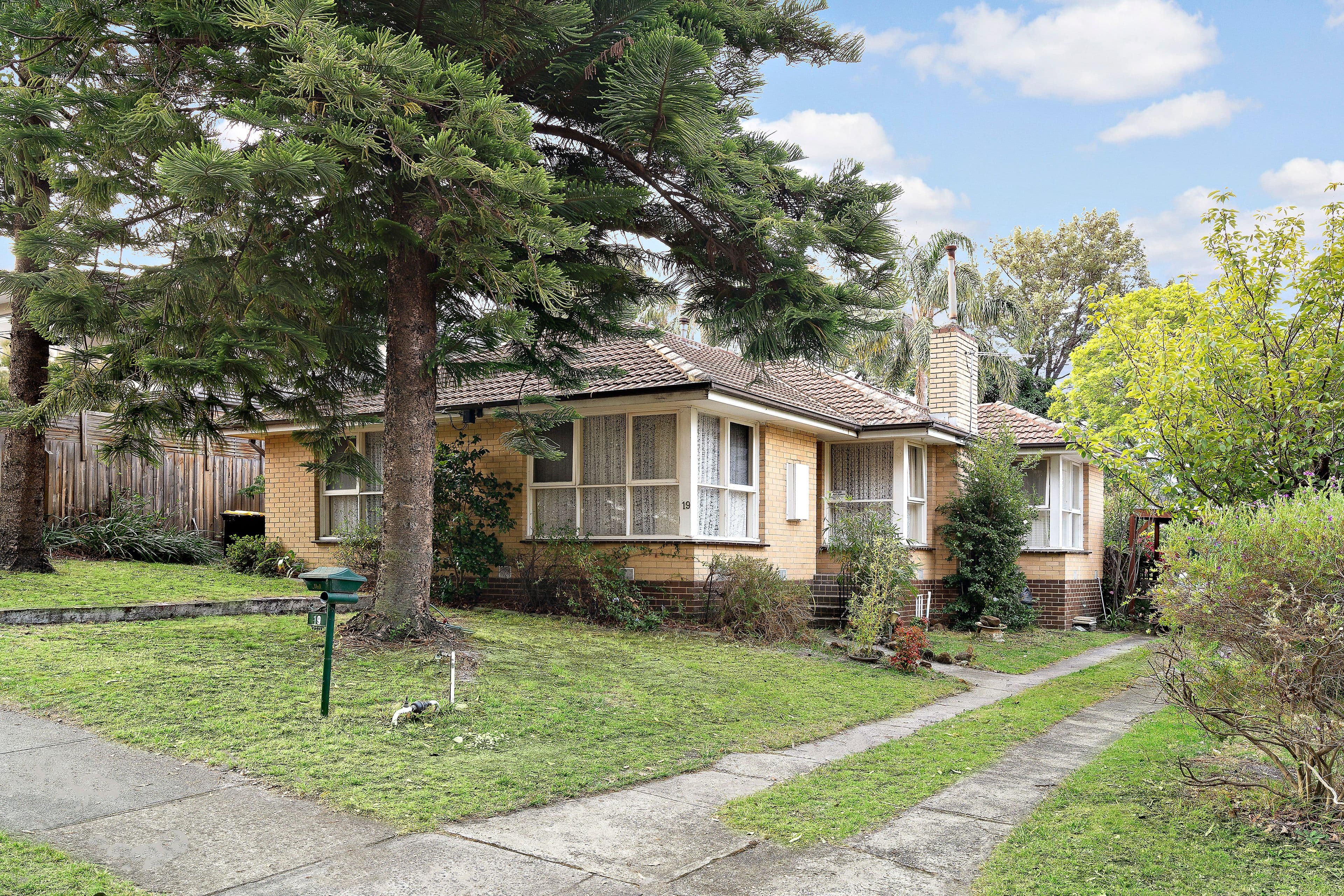 19 Inverness Street, Clarinda VIC 3169, Clarinda - Image 1