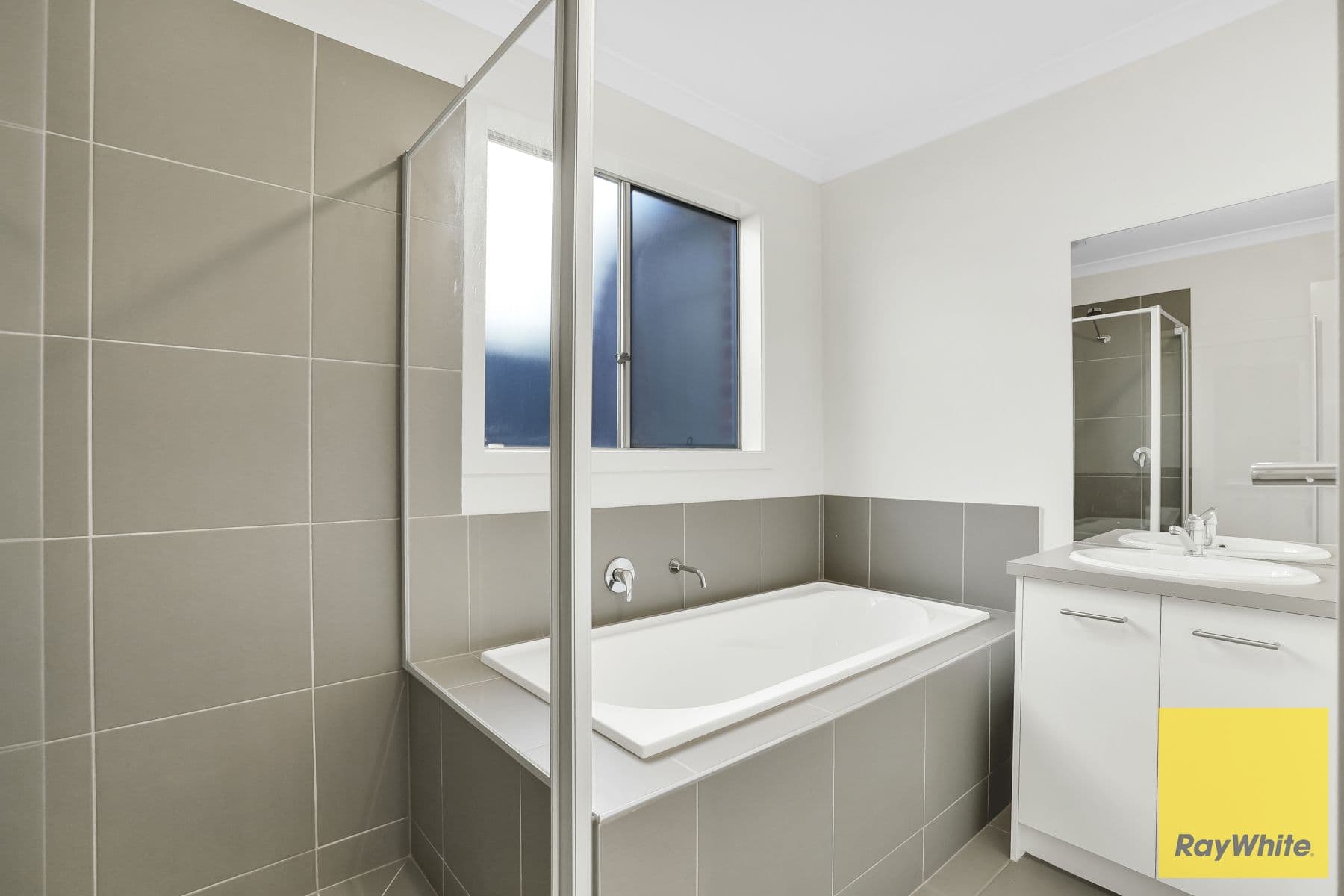 44 Gilded Road, Werribee VIC 3030, Werribee - Thumbnail 8