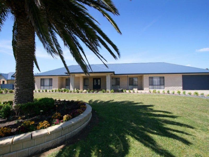 42-44 Lakes Boulevard, Pearcedale VIC 3912, Pearcedale - Image 1