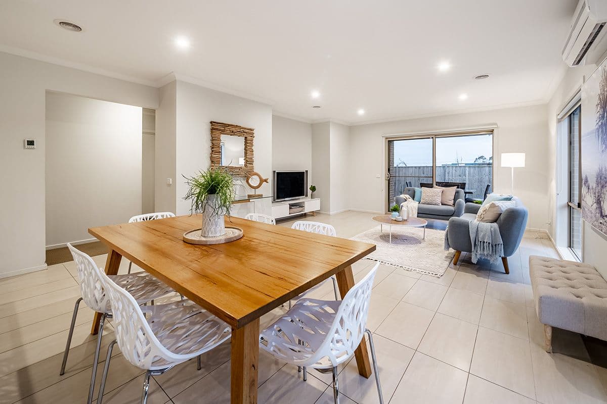 12 Fenway Boulevard, Clyde North VIC 3978, Clyde North - Thumbnail 5