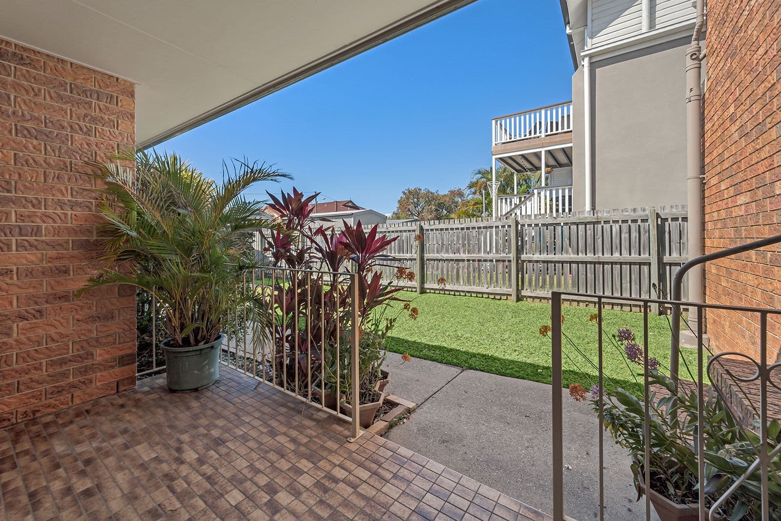 42 Klingner Road, Redcliffe QLD 4020, Redcliffe - Thumbnail 2