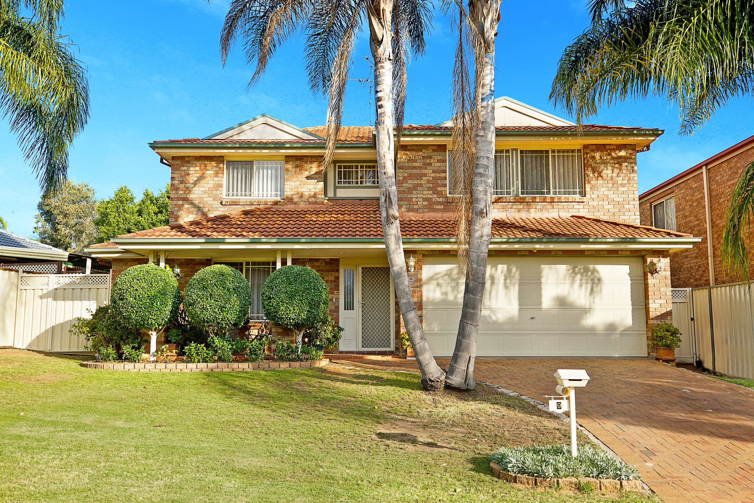 9 Samuel Place, St Clair - Image 1