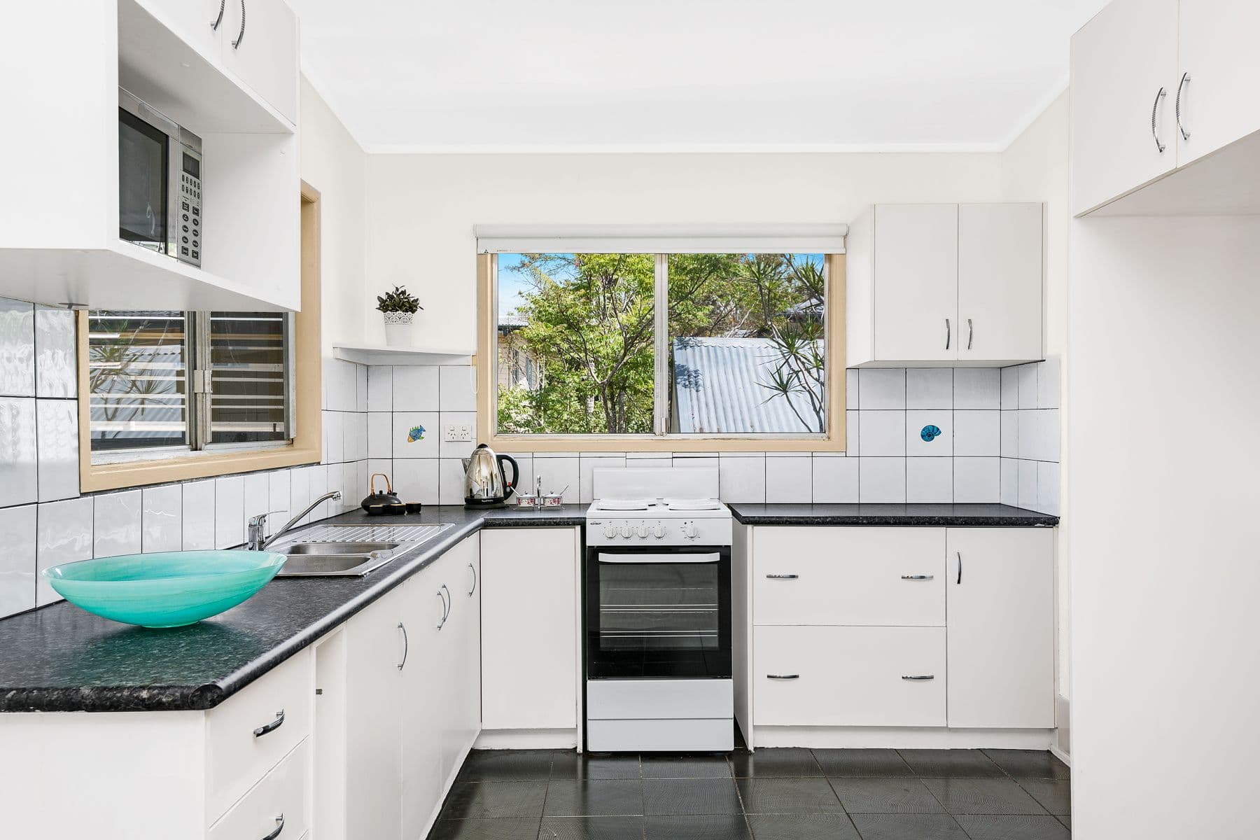 4 Pope Avenue, Strathpine QLD 4500, Strathpine - Thumbnail 2