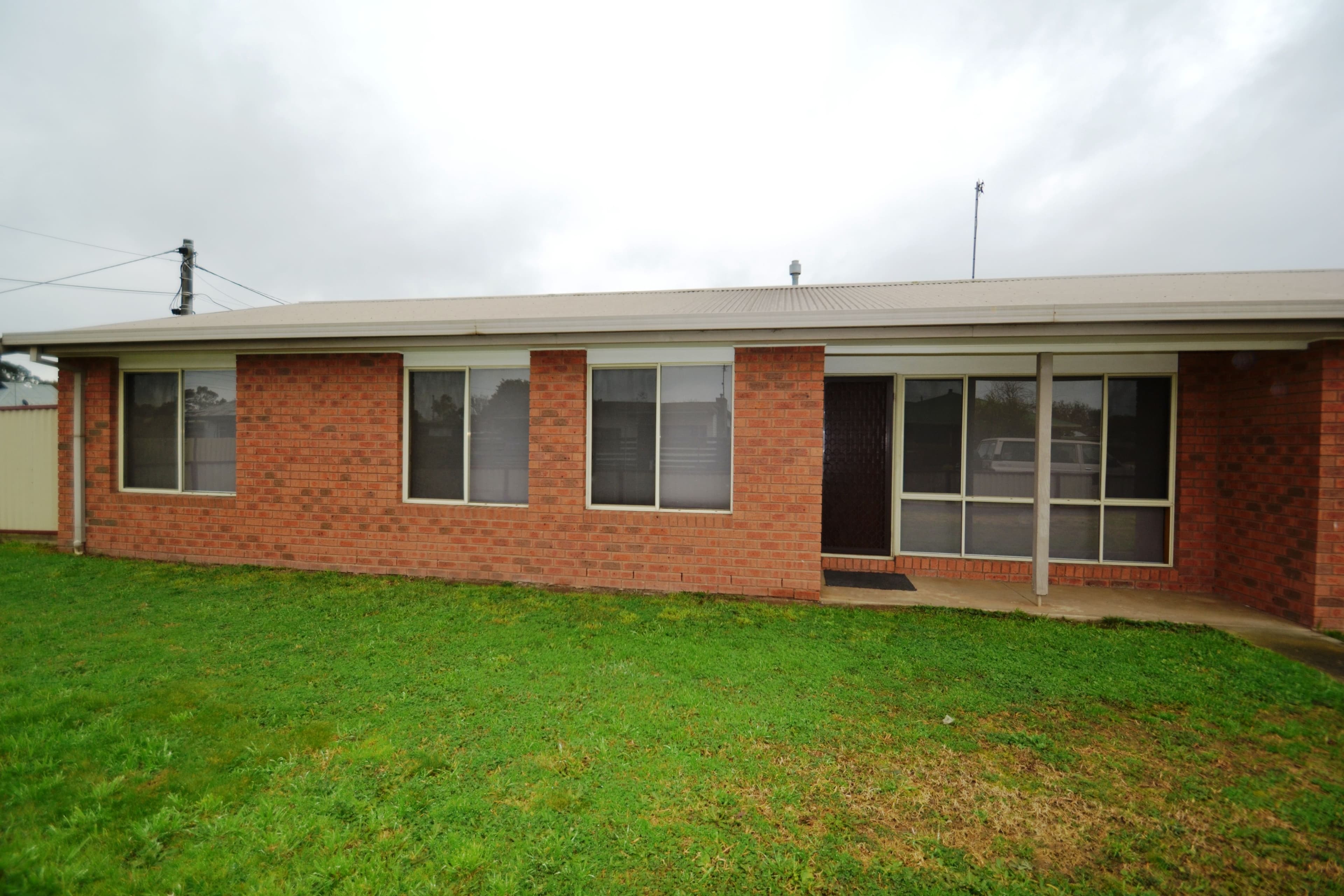 2 Parry Street, Seymour VIC 3660, Seymour - Thumbnail 2