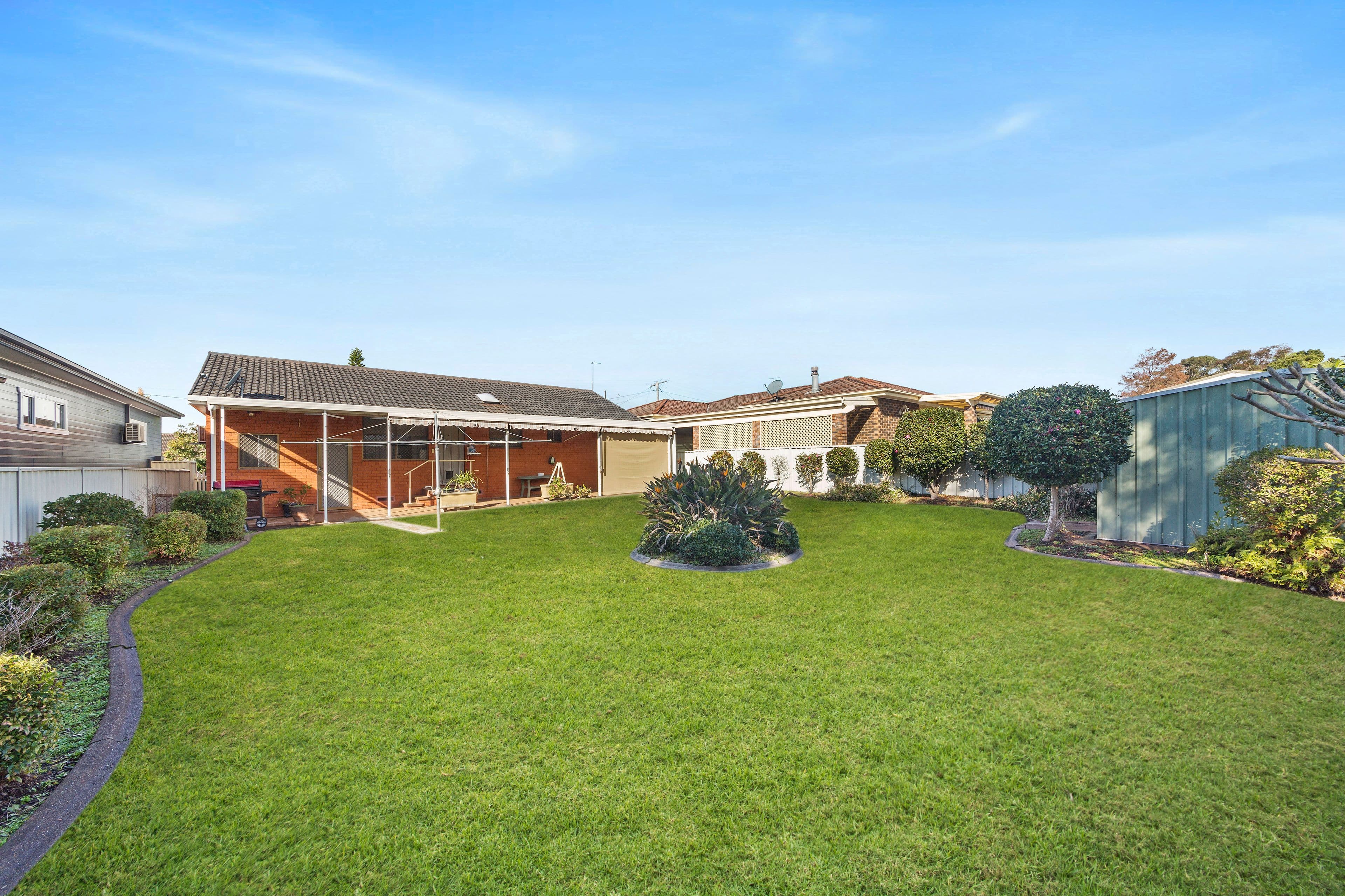 19 Dampier Boulevard, Killarney Vale - Thumbnail 3