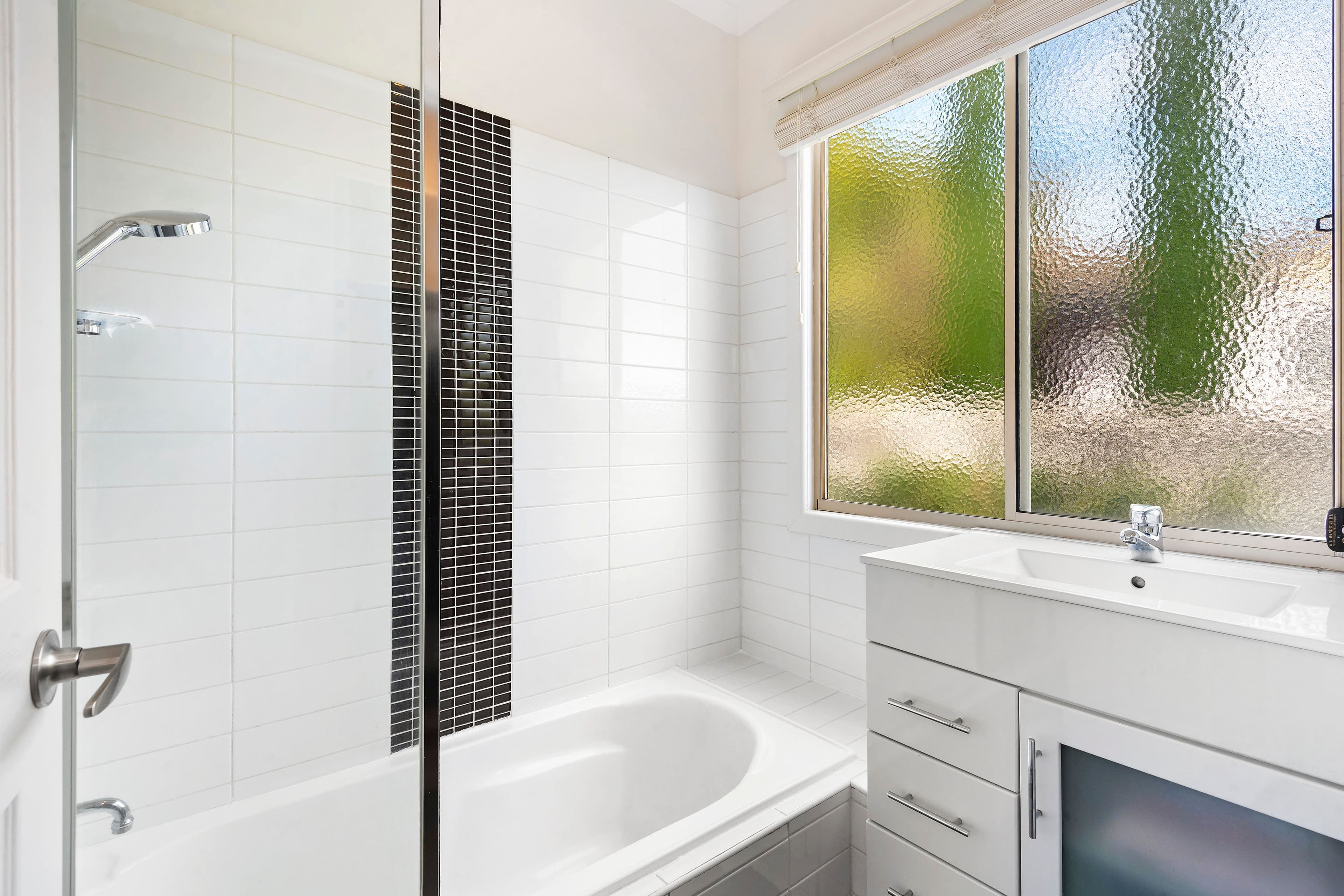 2 Walcha Court, Chadstone VIC 3148, Chadstone - Thumbnail 7