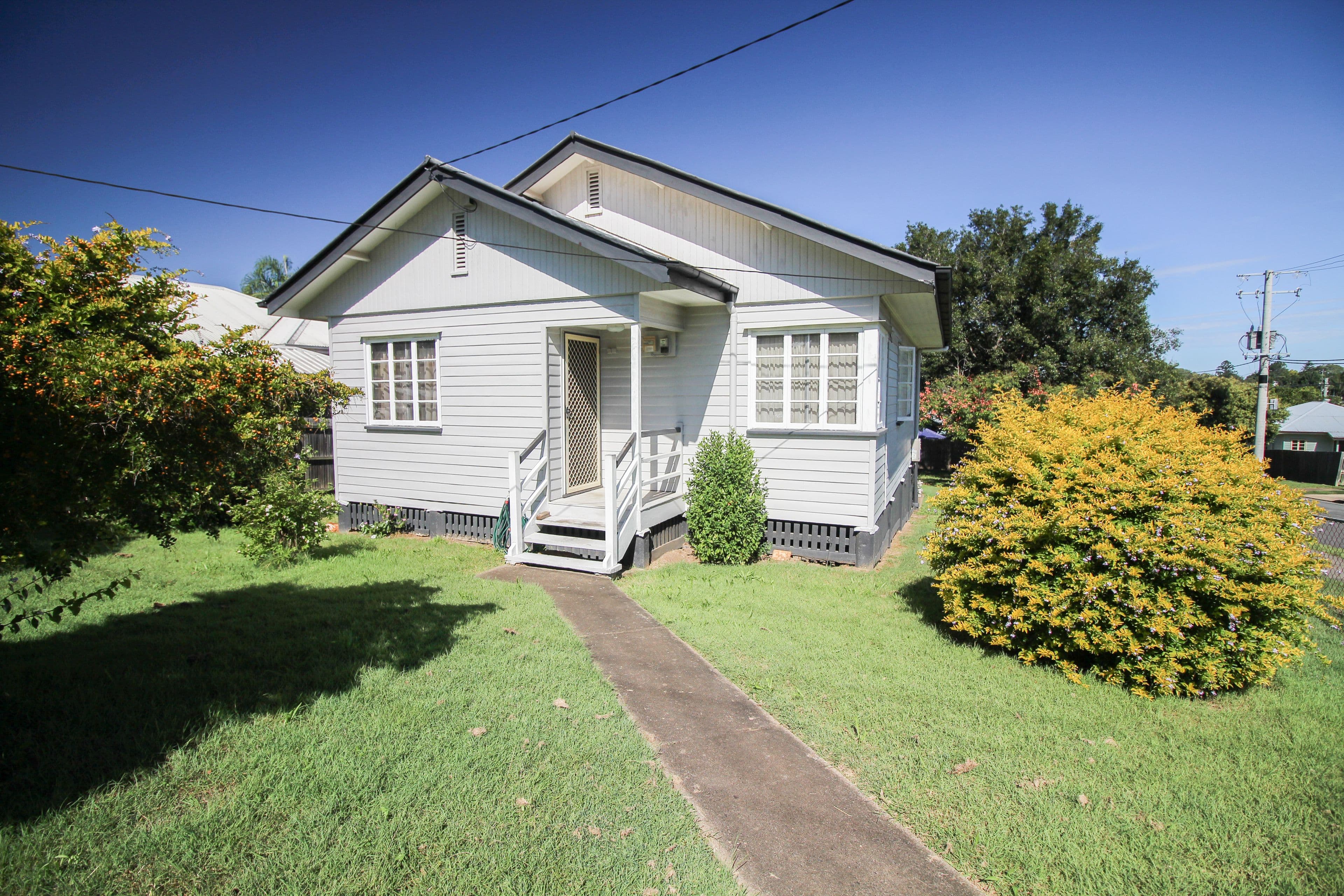 27 Samford Road, Leichhardt QLD 4305, Leichhardt - Image 1