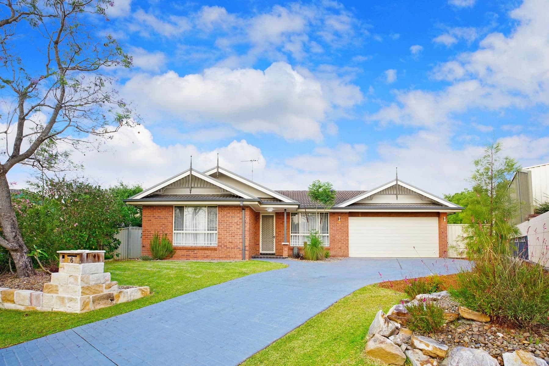 6 Staples Place, Glenmore Park - Thumbnail 2