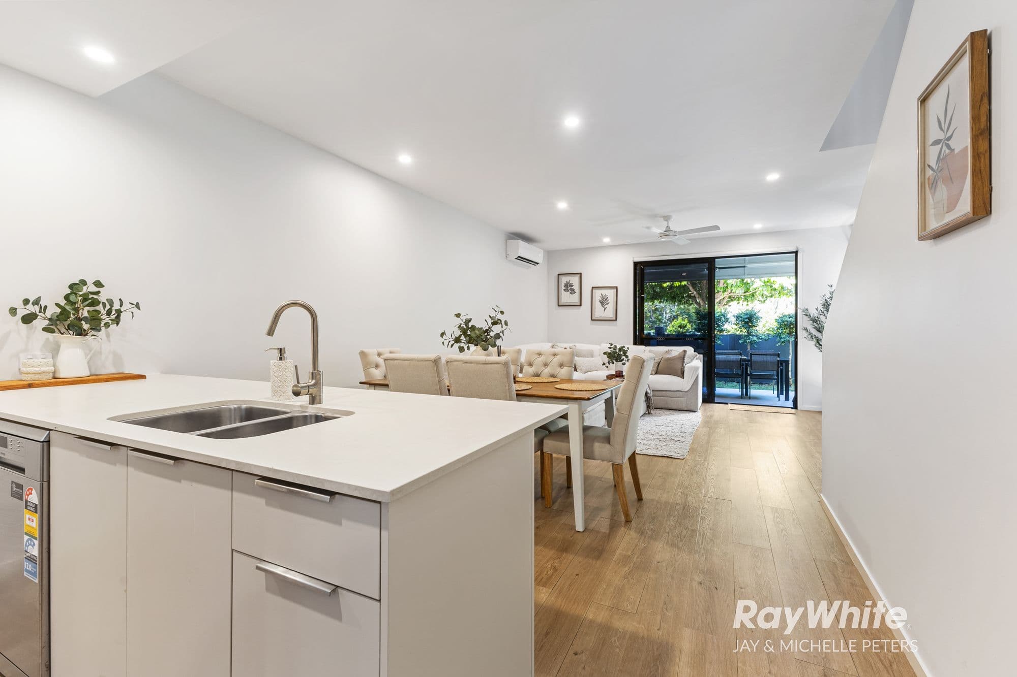 28 Cardinal Crescent, Newport QLD 4020, Newport - Thumbnail 7