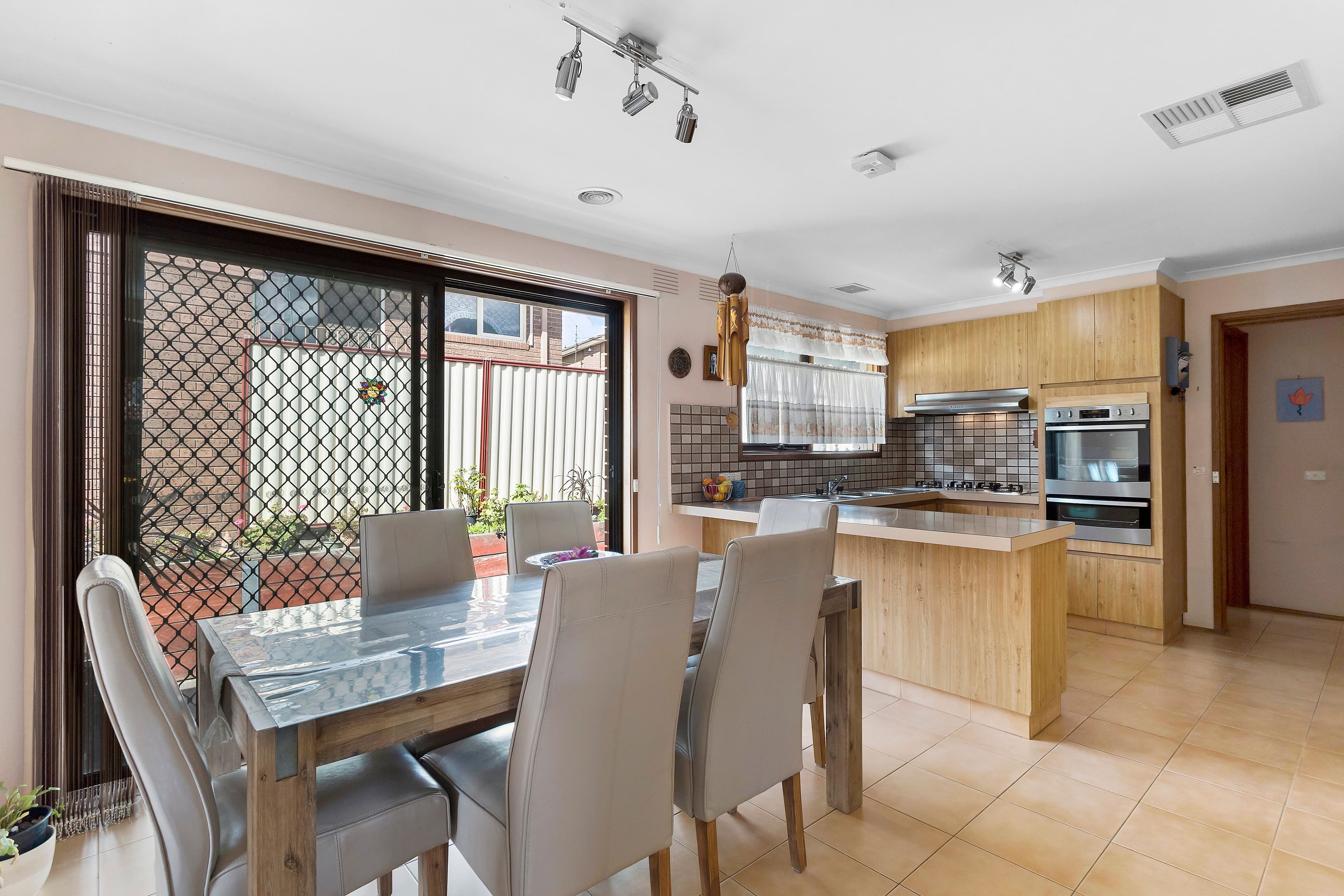 56 Murchison Crescent, Clayton South VIC 3169, Clayton South - Thumbnail 4