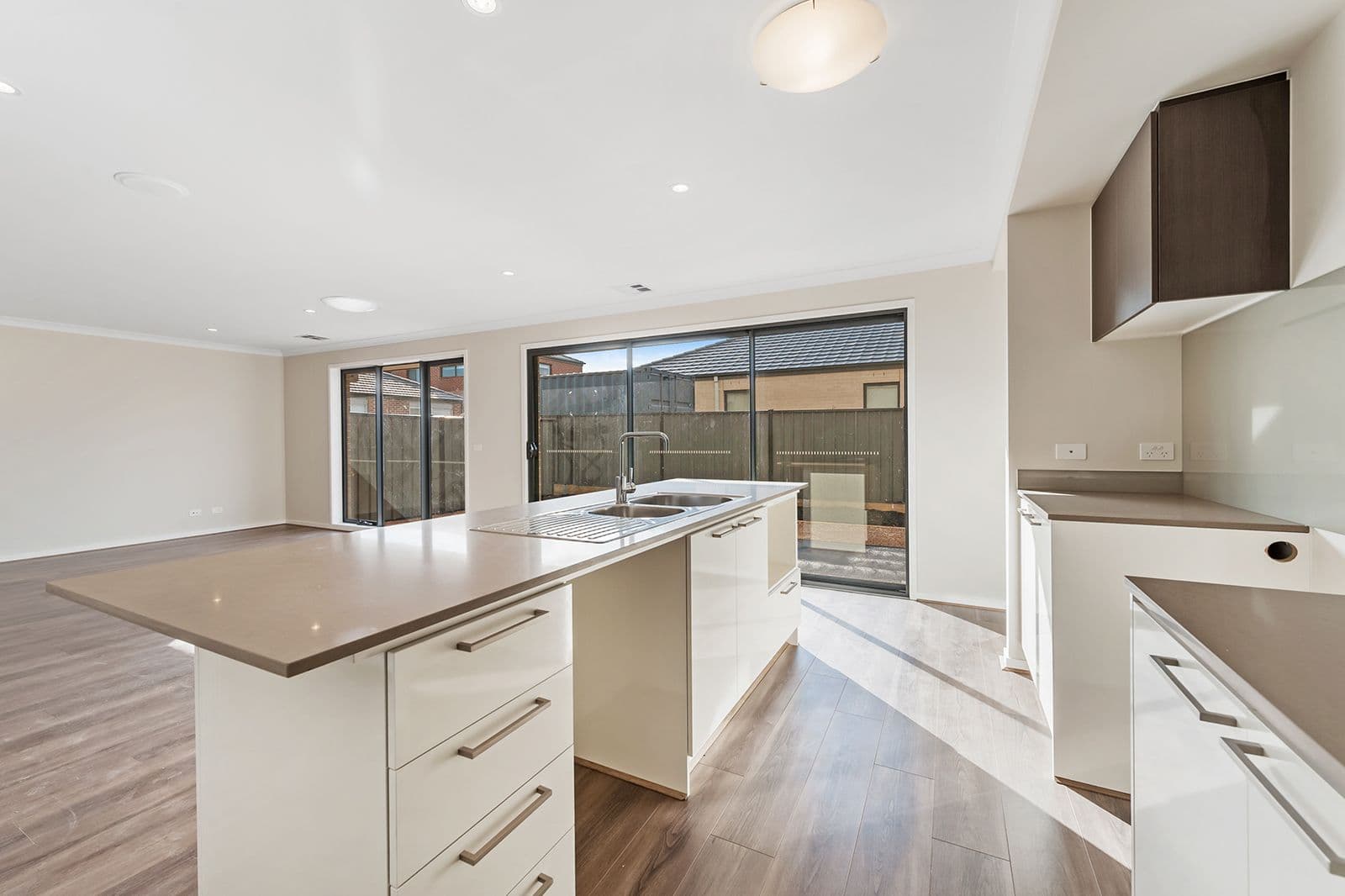 6 Delta Drive, Craigieburn VIC 3064, Craigieburn - Thumbnail 7