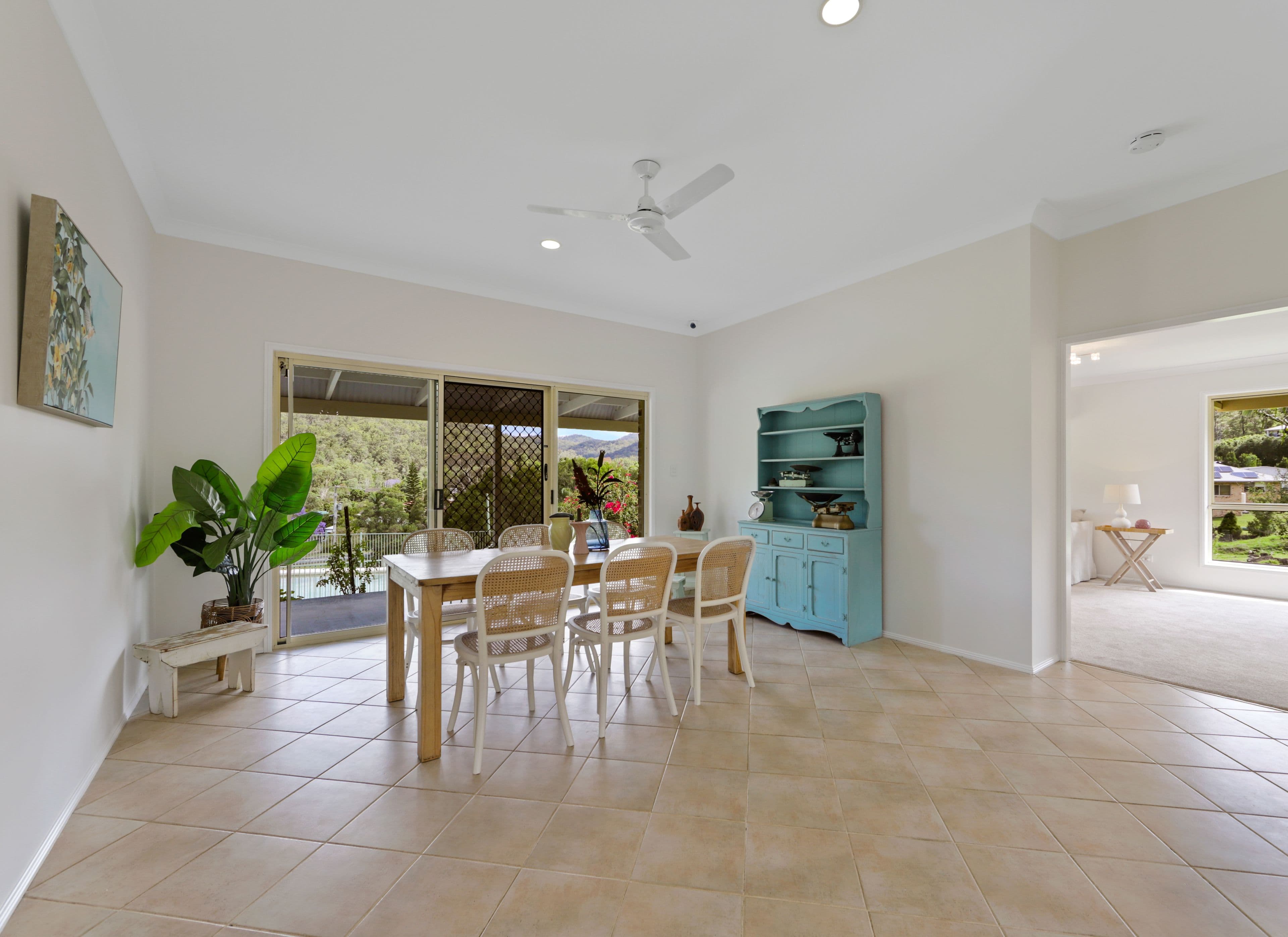 393 Bonogin Road, Bonogin QLD 4213, Bonogin - Thumbnail 6