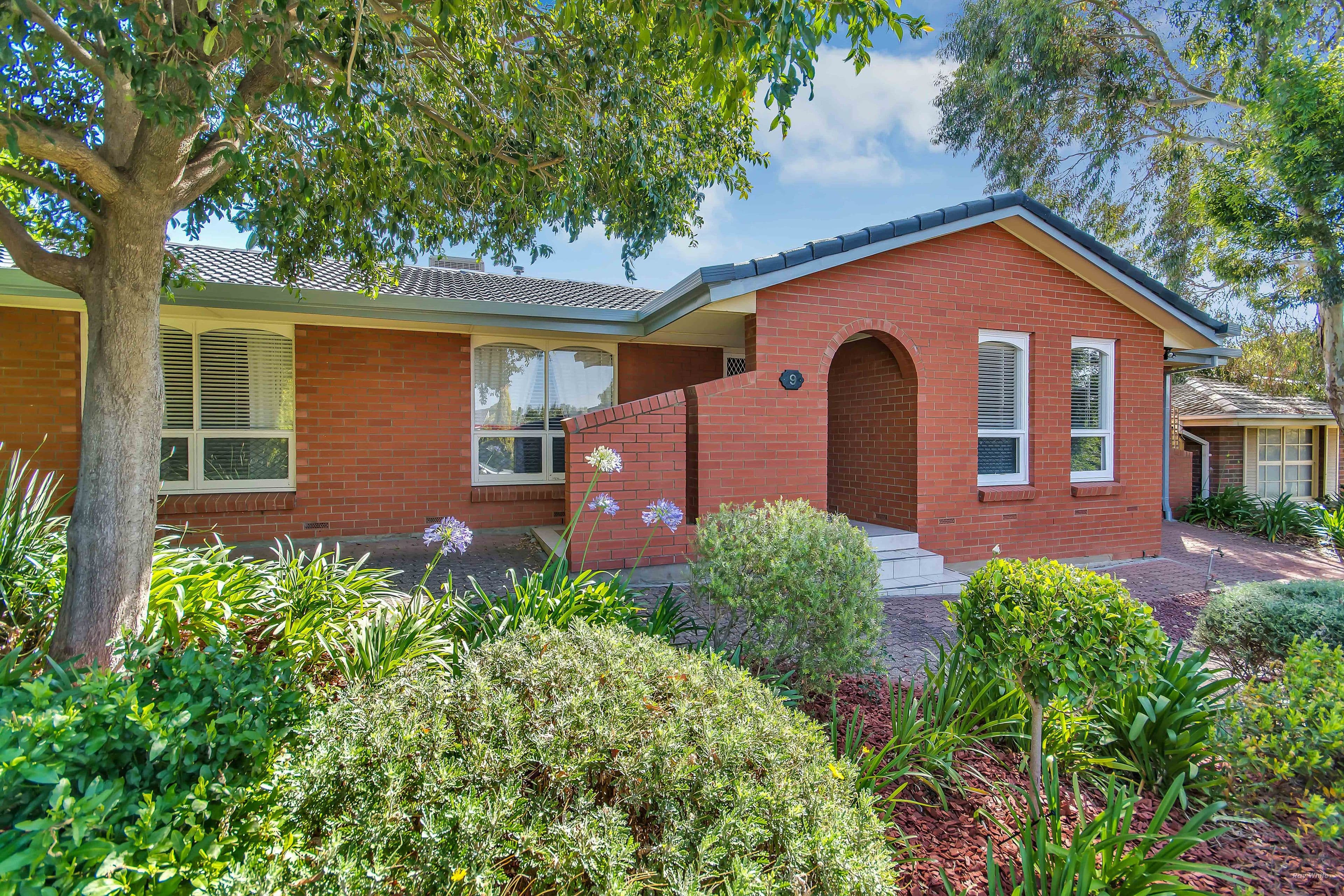 9 Maughan Avenue, Redwood Park SA 5097, Redwood Park - Thumbnail 3