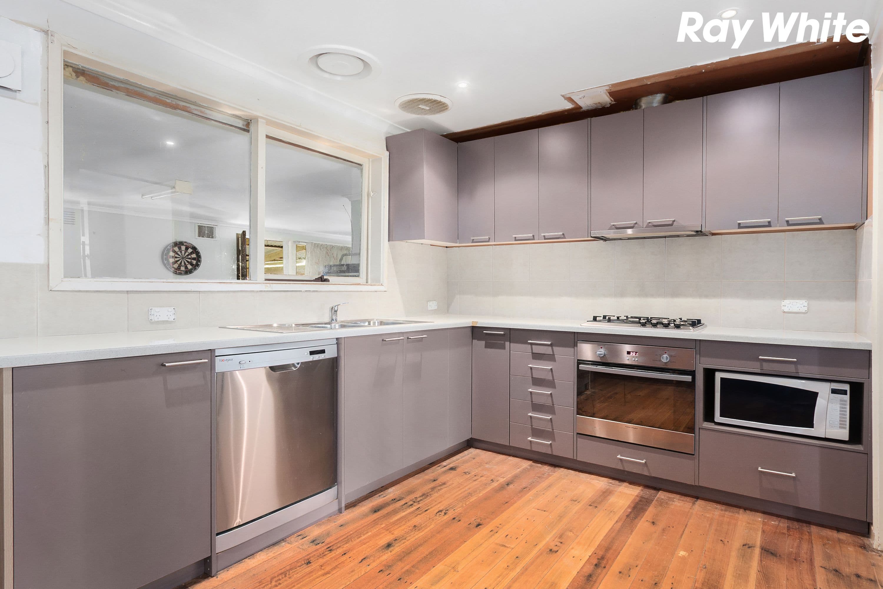 1 Dove Court, Pakenham VIC 3810, Pakenham - Thumbnail 2