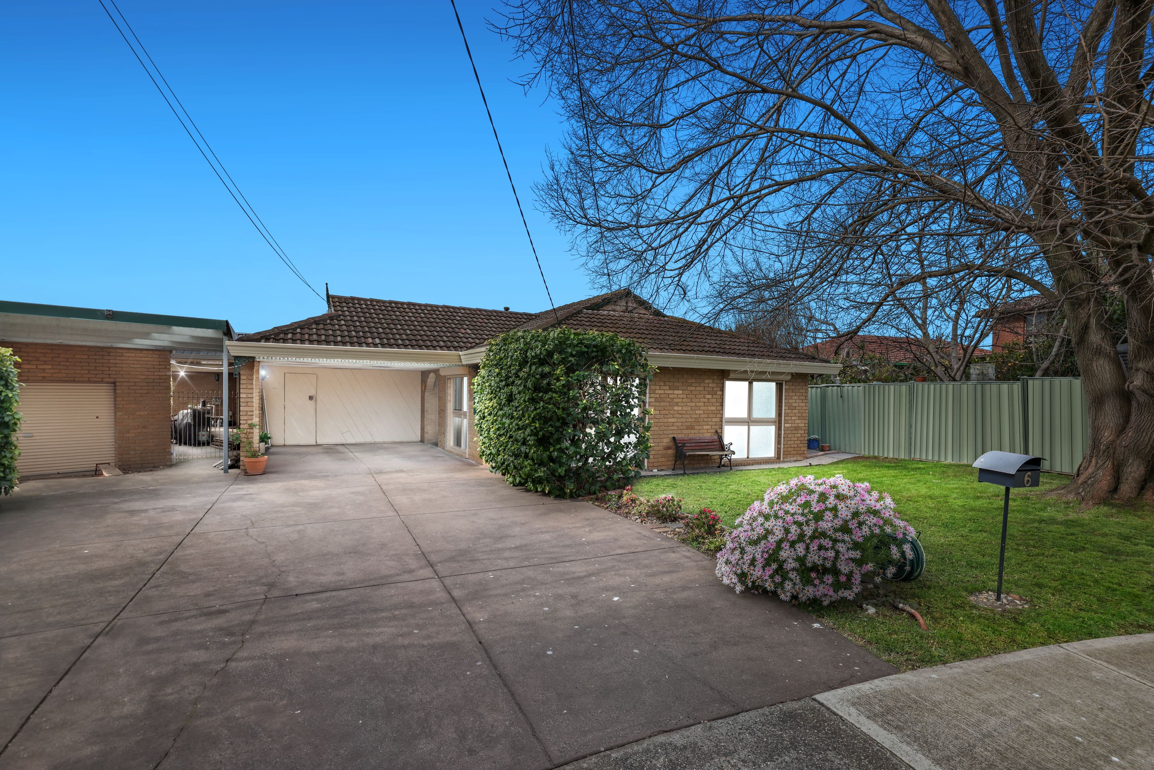6 Monza Court, Deer Park VIC 3023, Deer Park - Thumbnail 2