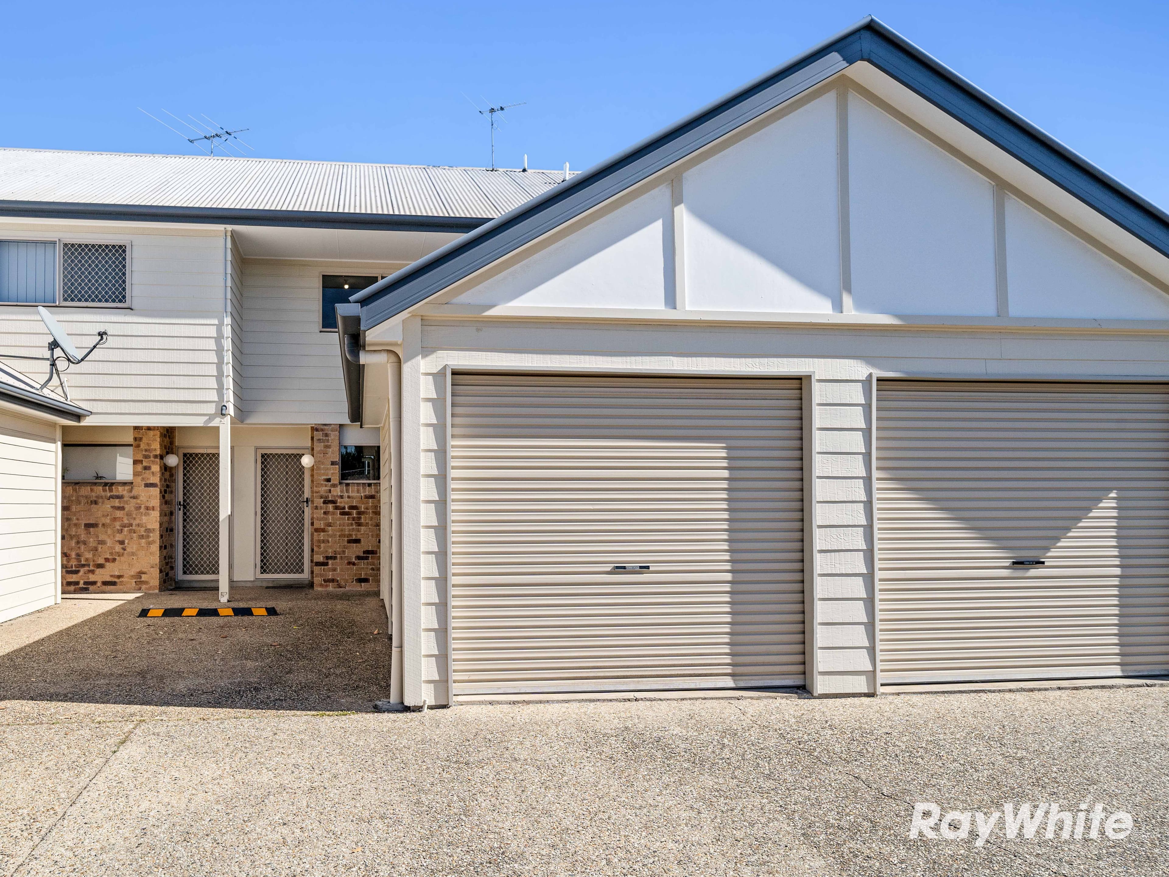 1 Ivory Street, Booval QLD 4304, Booval - Thumbnail 2
