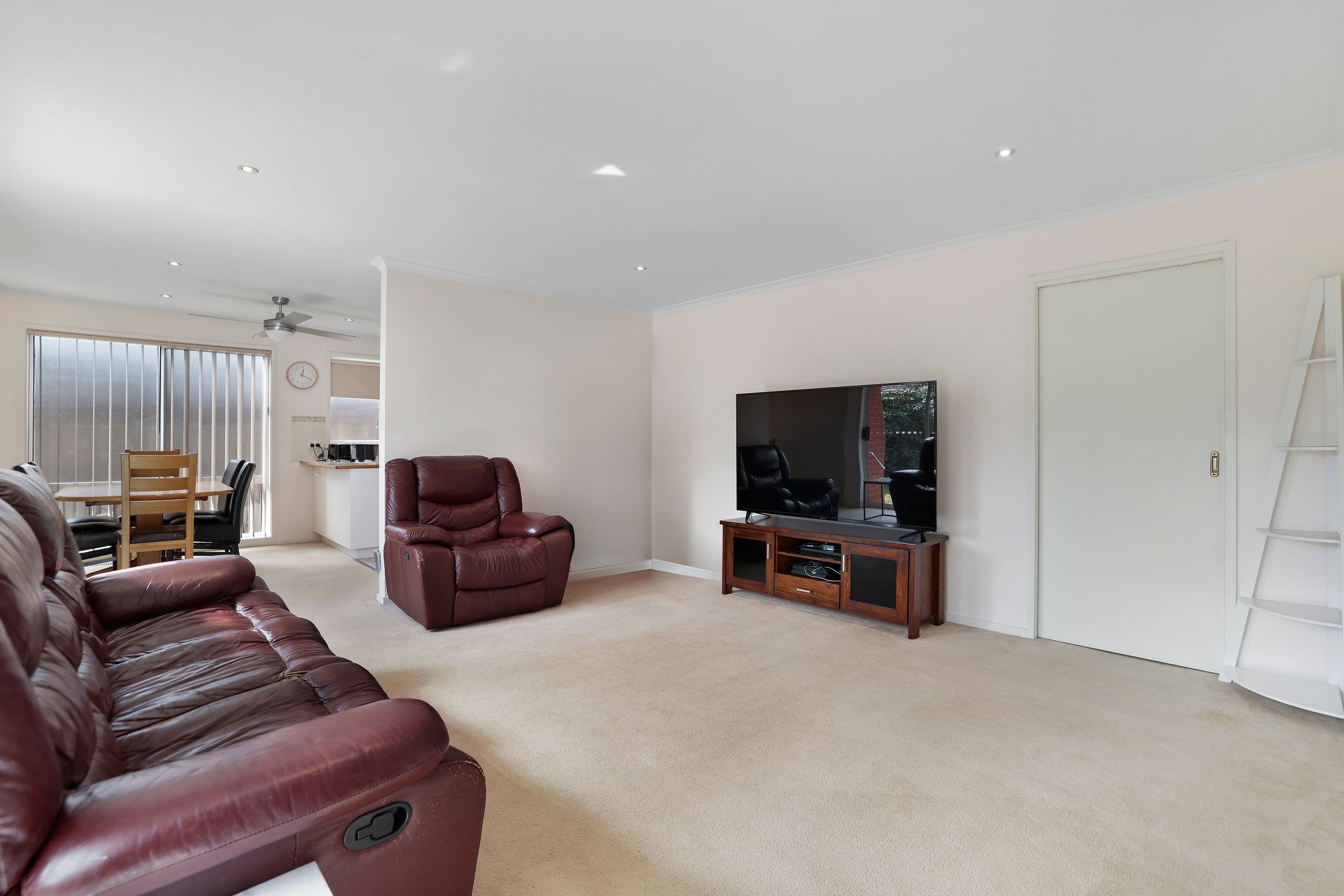 10 St Elmo Avenue, Ferntree Gully VIC 3156, Ferntree Gully - Thumbnail 3