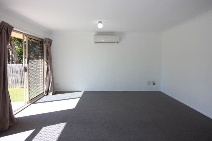 31 Usher Avenue, Labrador QLD 4215, Labrador - Thumbnail 5