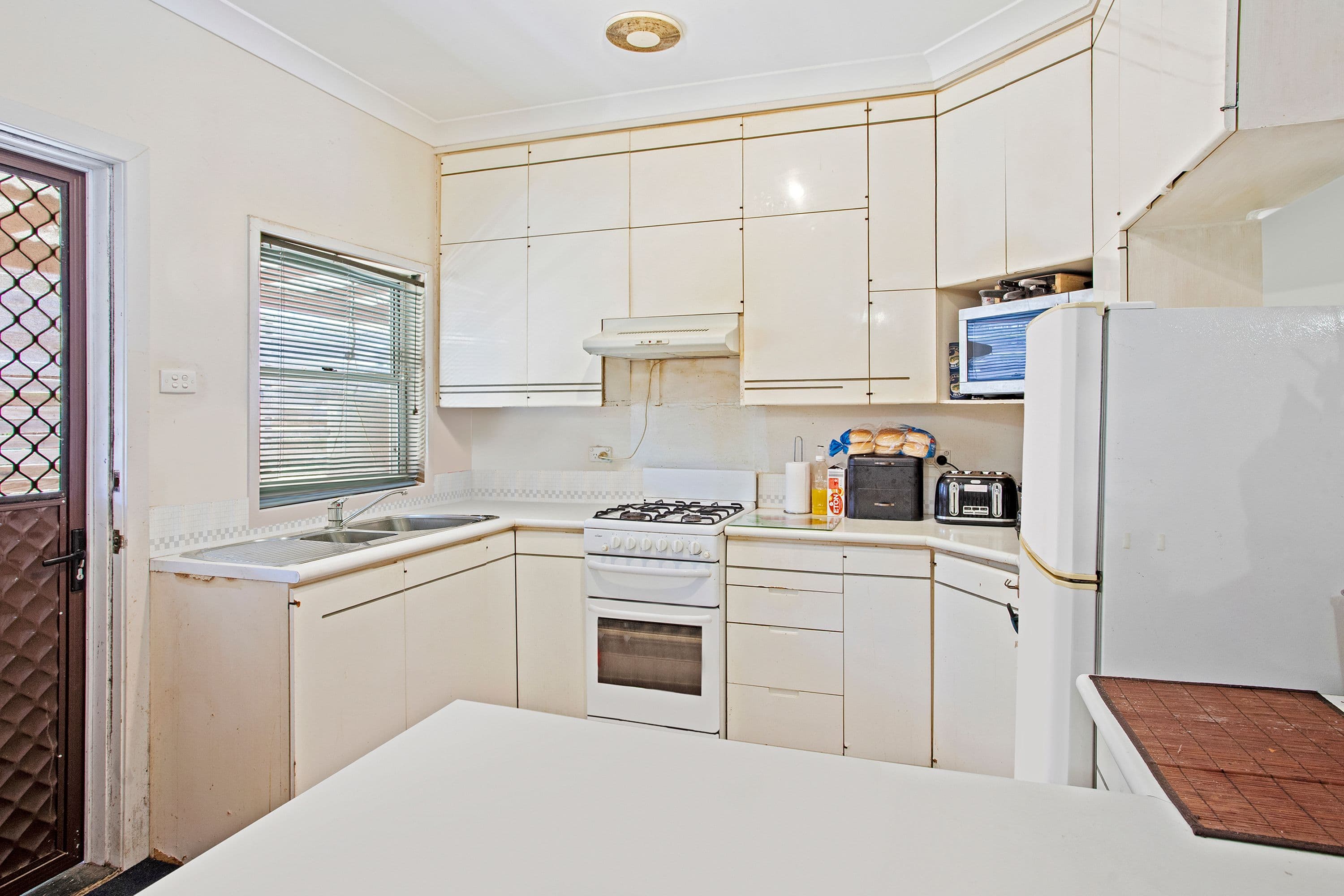 16 Chapman Avenue, Wyong NSW 2259, Wyong - Thumbnail 4