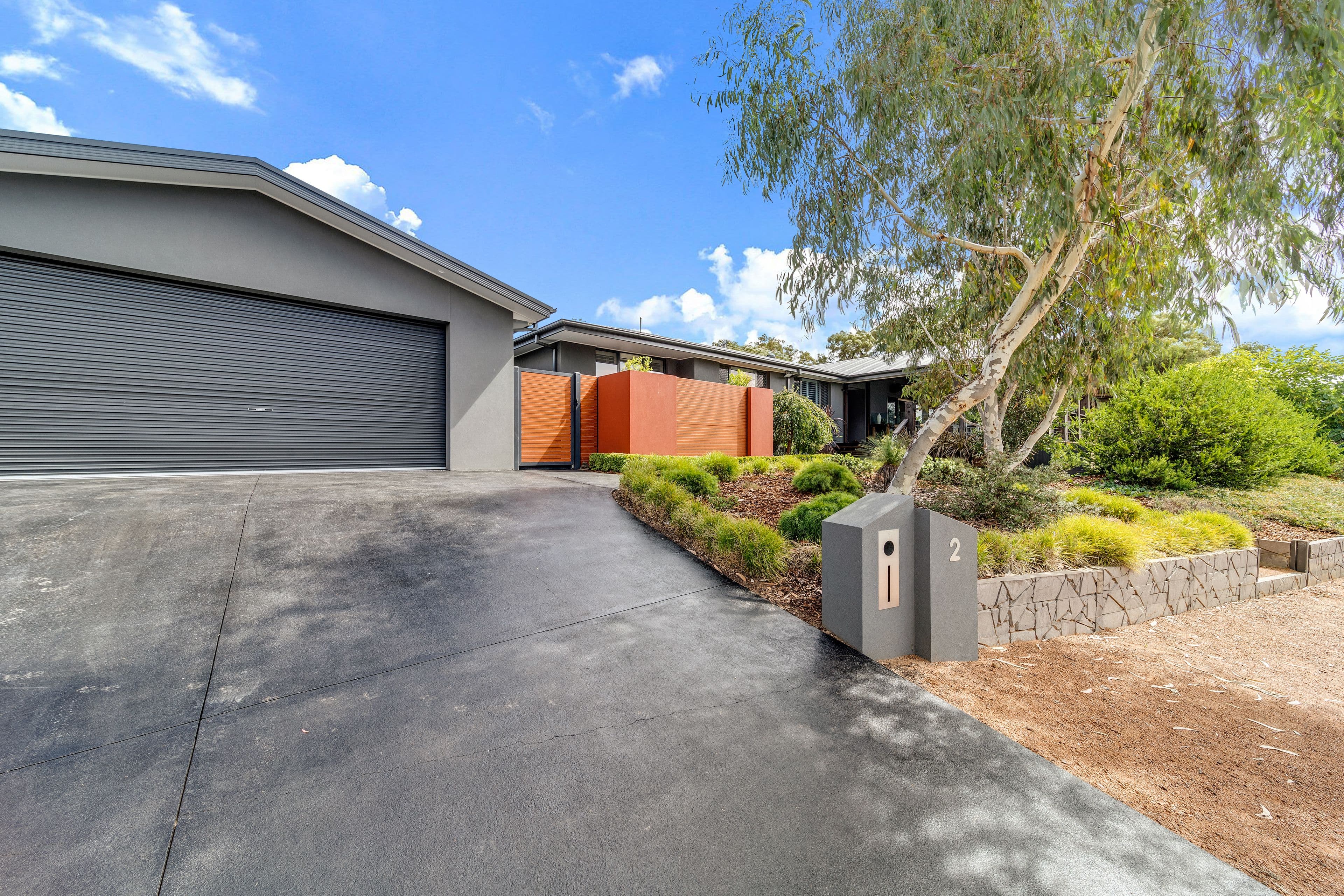 2 Skinner Street, Cook ACT 2614, Cook - Thumbnail 2