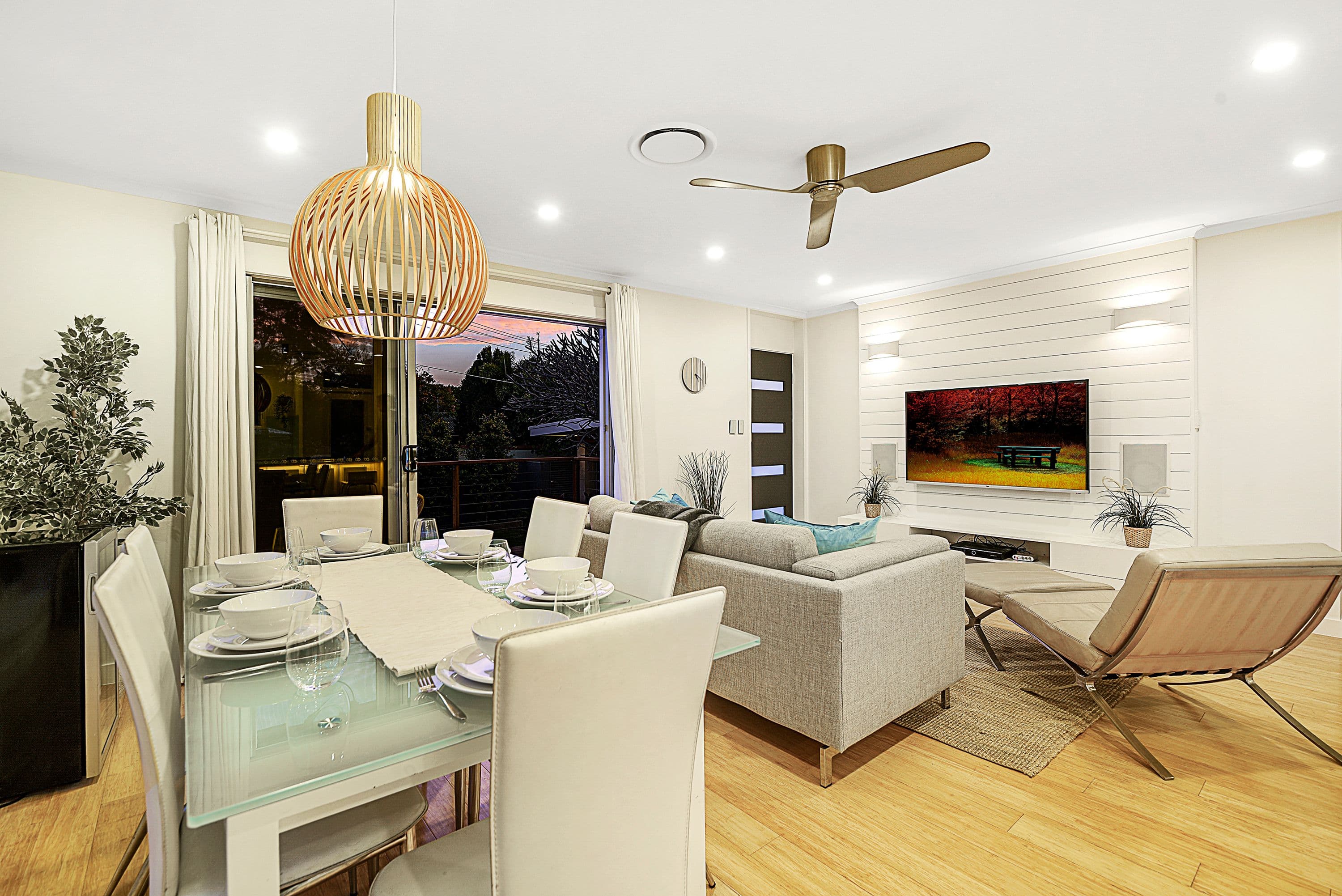 39 Kalimna Drive, Broadbeach Waters QLD 4218, Broadbeach Waters - Thumbnail 2