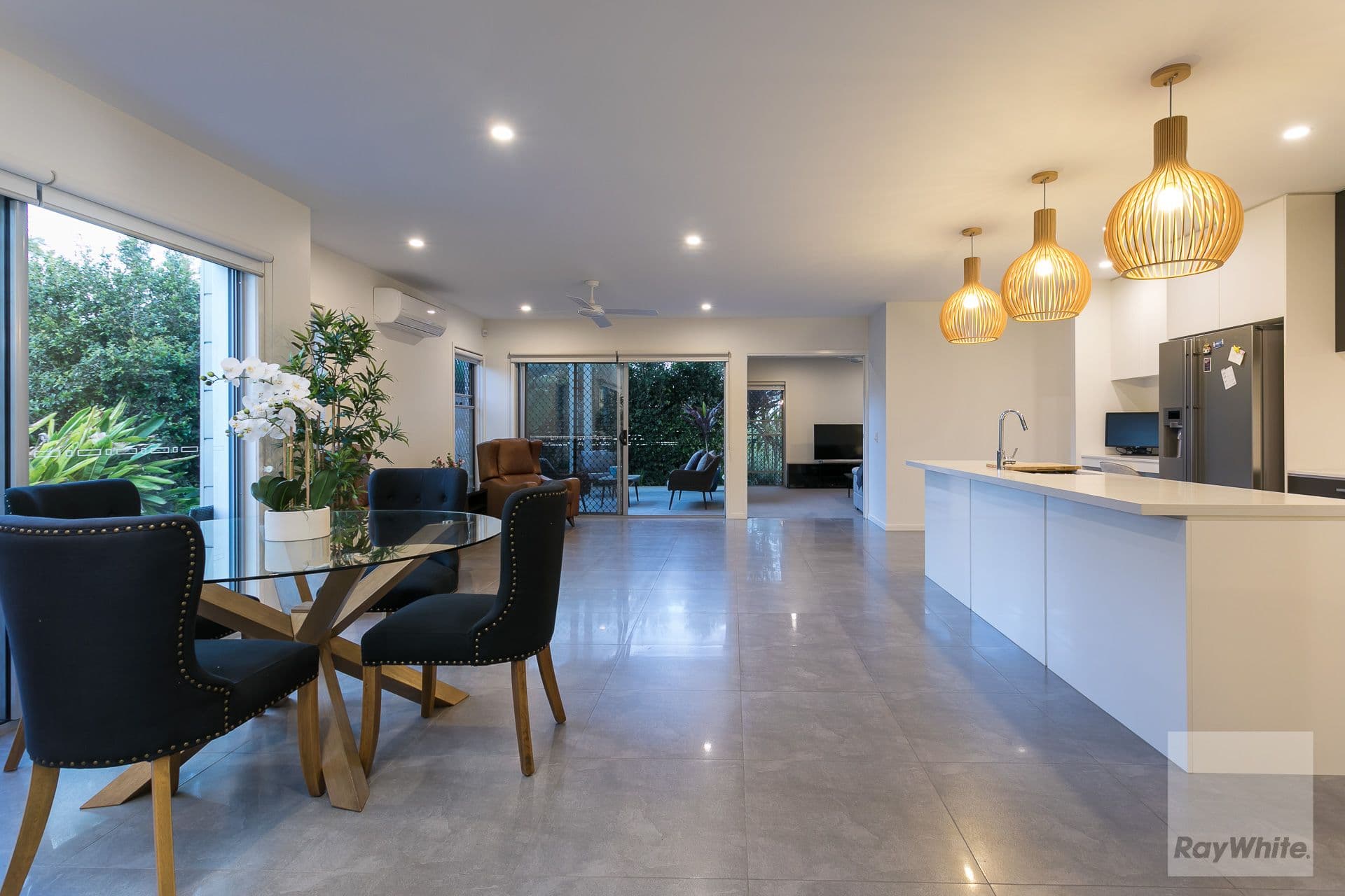 2 Mapleton Crescent, Capalaba QLD 4157, Capalaba - Thumbnail 3