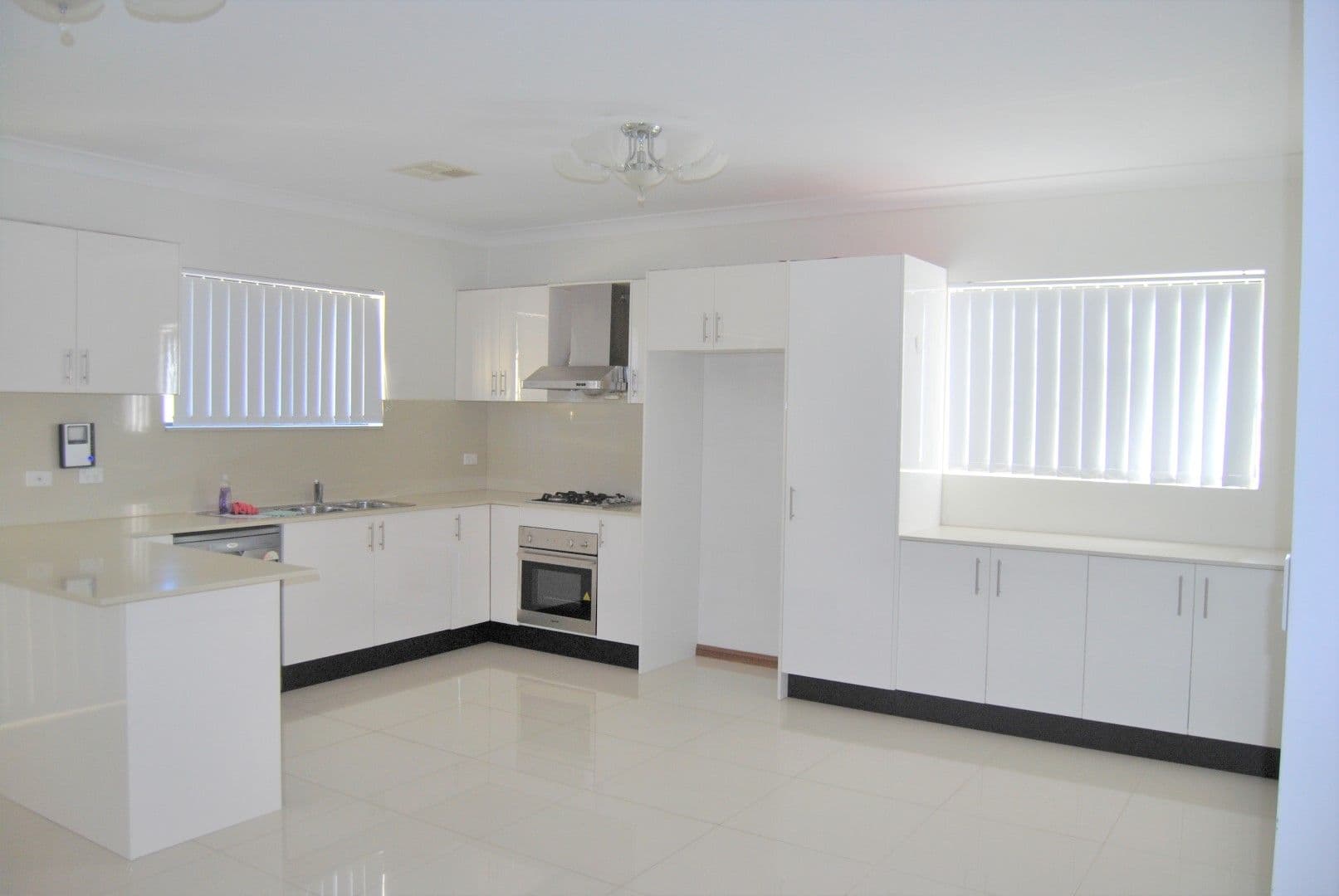 6A Forsyth Street, Kingsgrove NSW 2208, Kingsgrove - Thumbnail 3