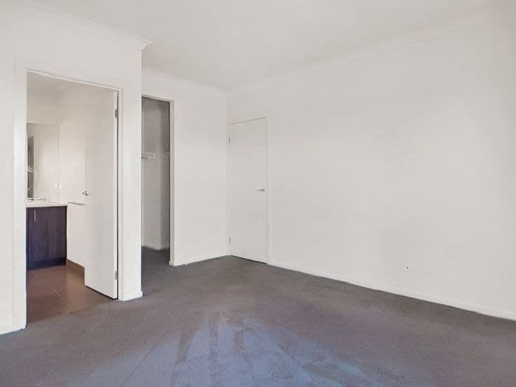 56 Spectacle Crescent, Point Cook VIC 3030, Point Cook - Thumbnail 6