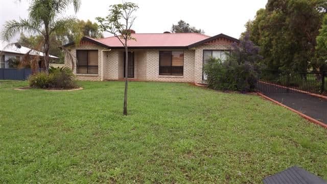 1 Felicity Court, Roma QLD 4455, Roma - Image 1