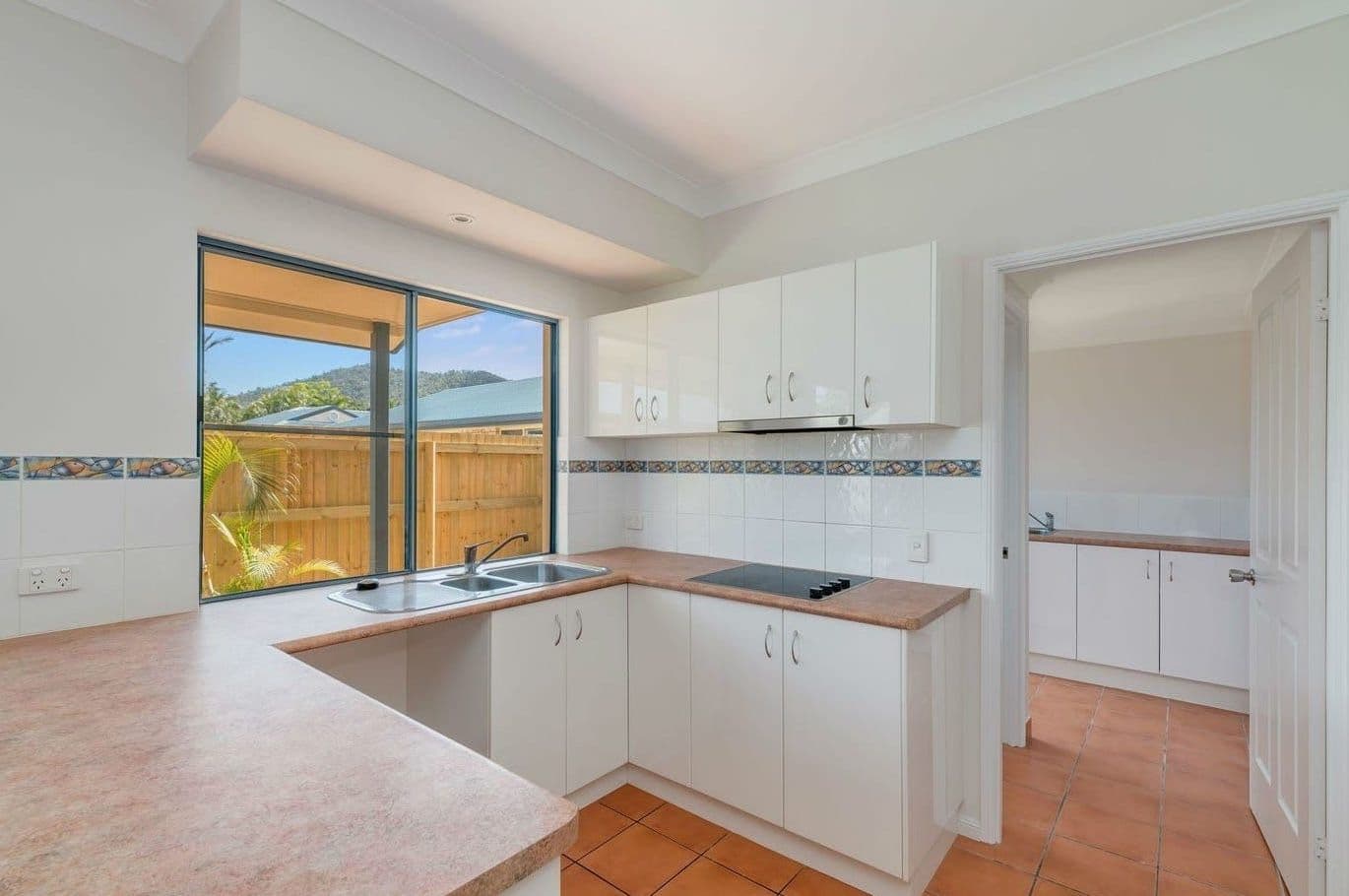 12 Erromango Drive, Jubilee Pocket QLD 4802, Jubilee Pocket - Thumbnail 2
